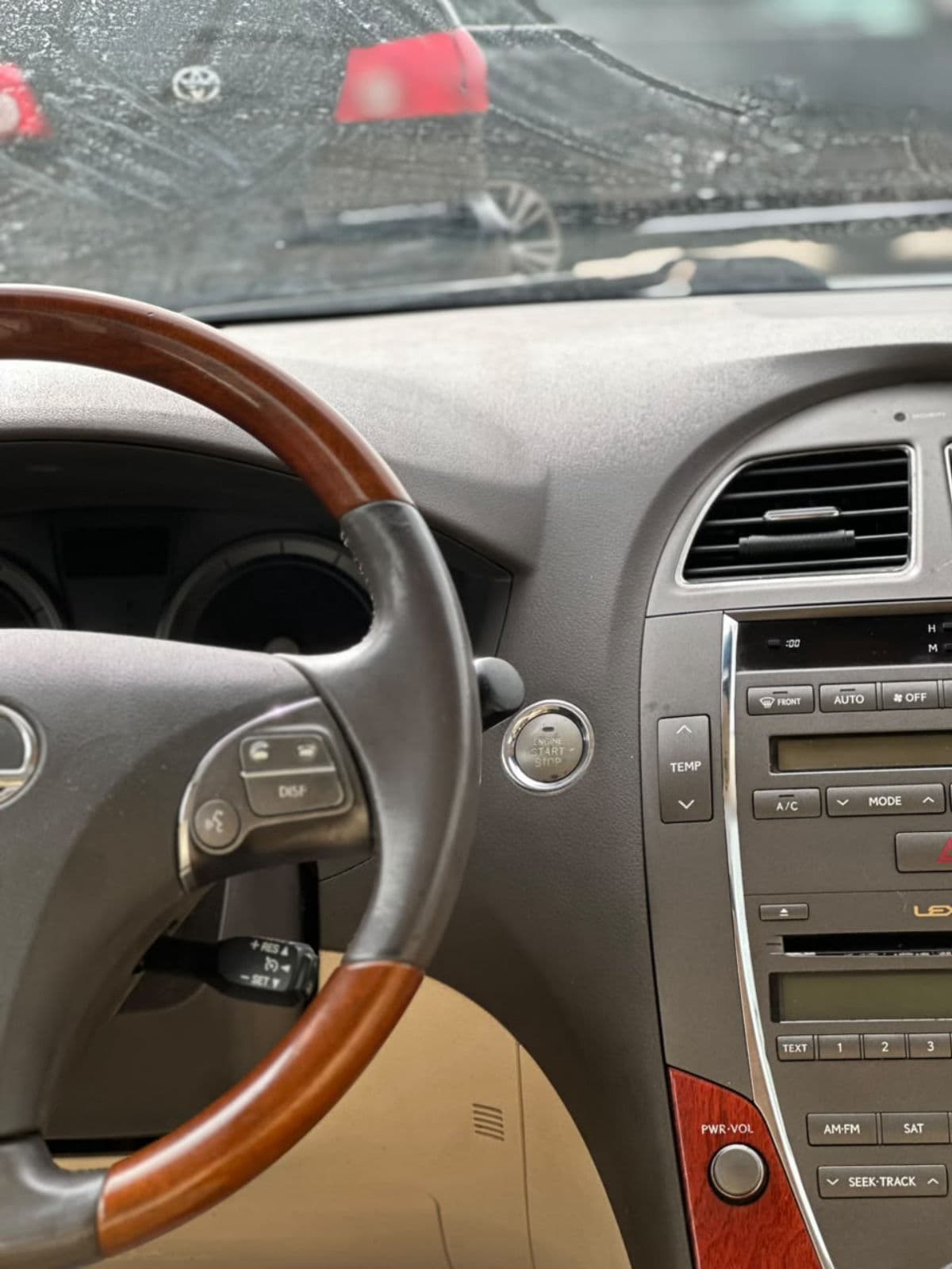 2013 Lexus Es 350 Sedan — photo 5 of 10