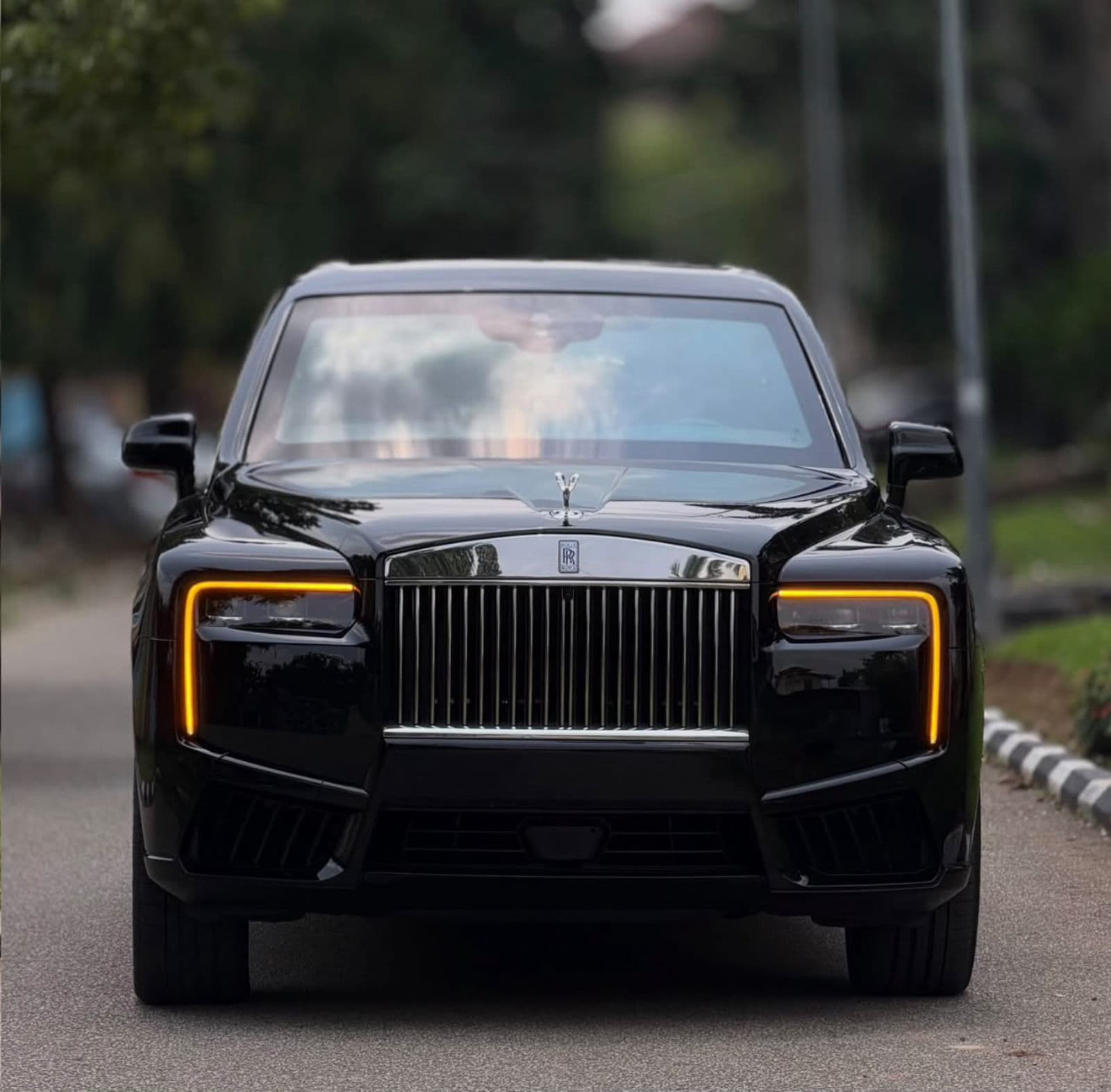 2026 Rolls-Royce Cullinan SUV — photo 2 of 11