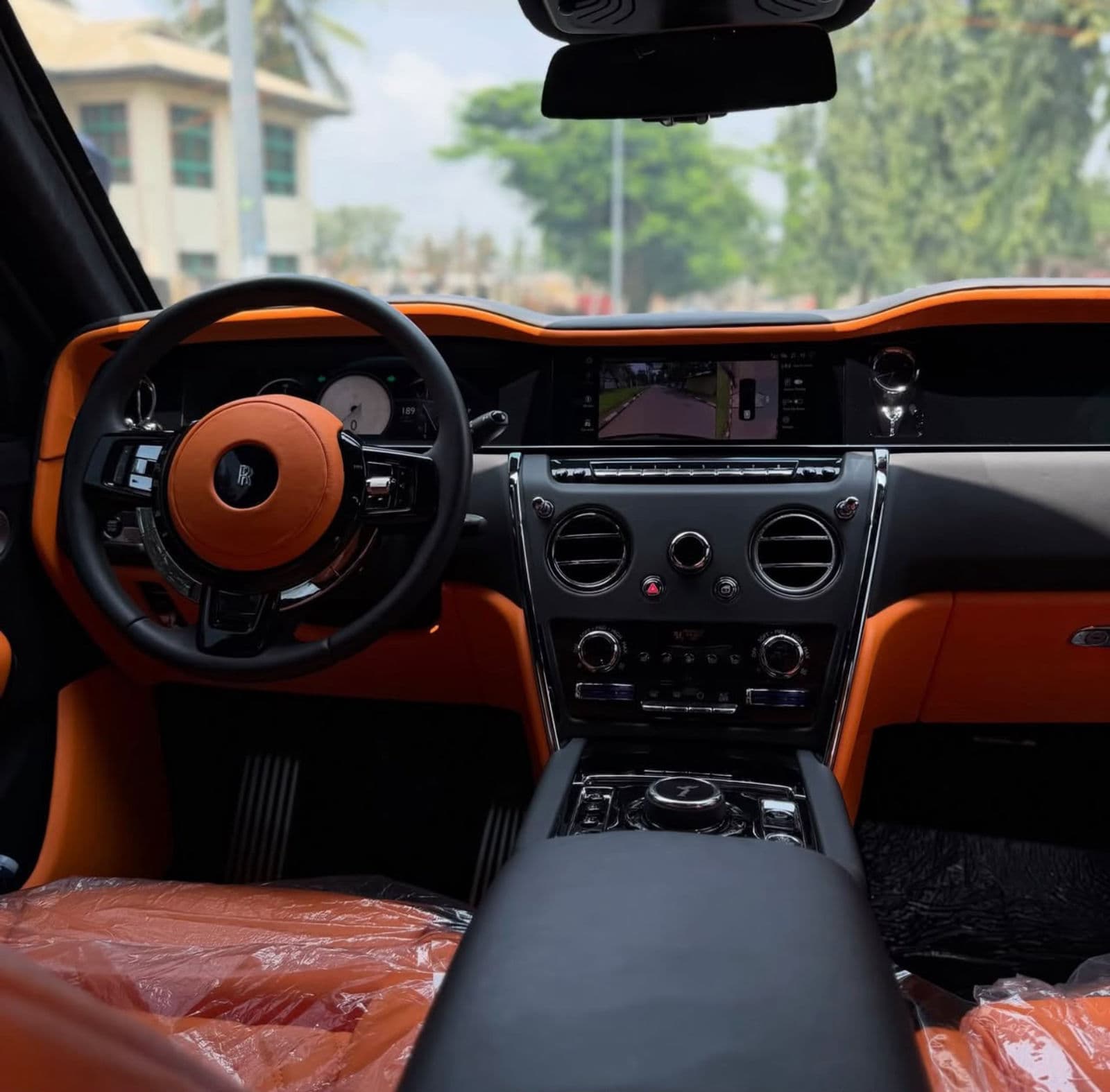 2026 Rolls-Royce Cullinan SUV — photo 5 of 11