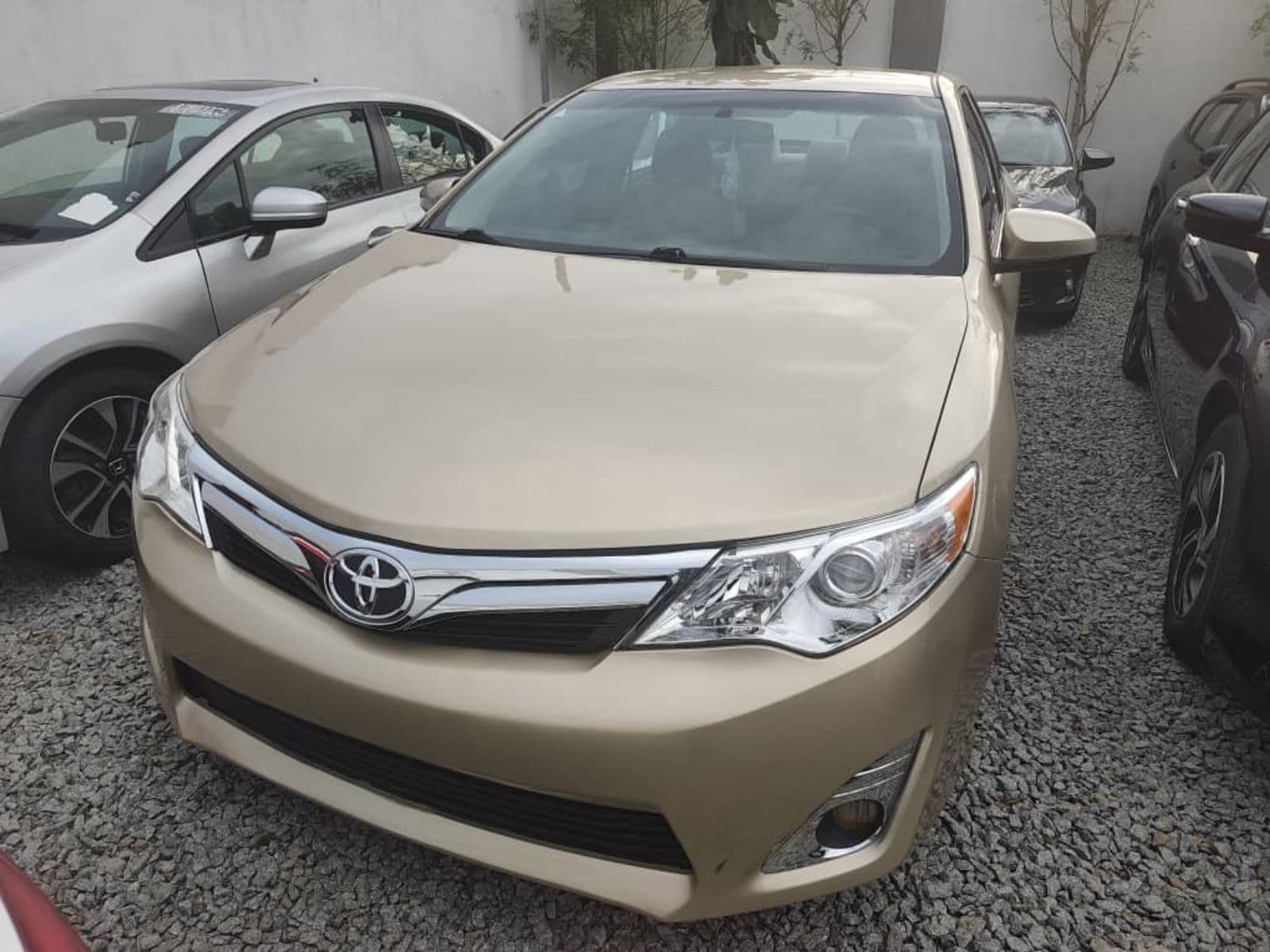 2013 Toyota Camry Sedan — photo 7 of 9