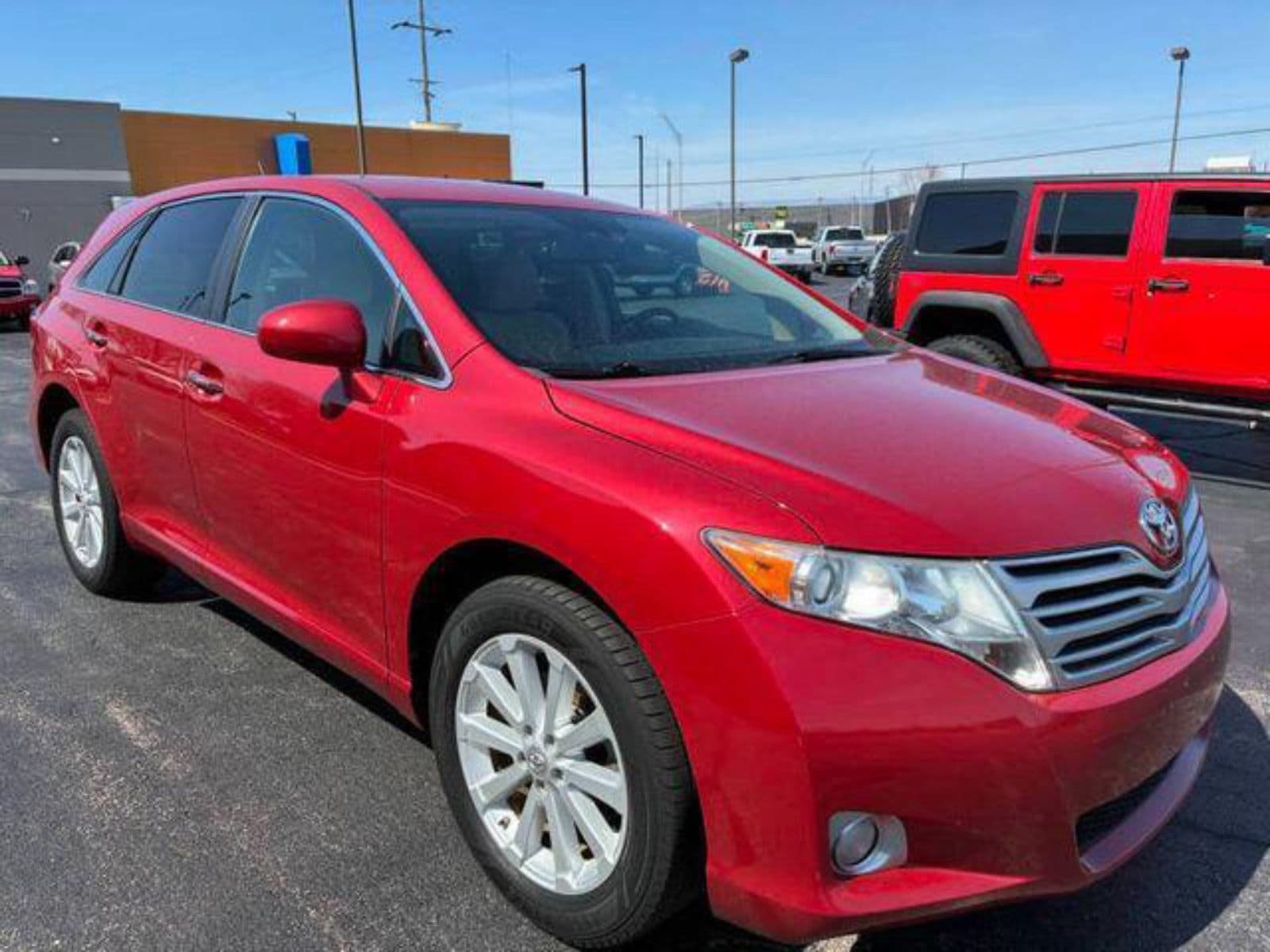 2010 Toyota Venza SUV — photo 2 of 7