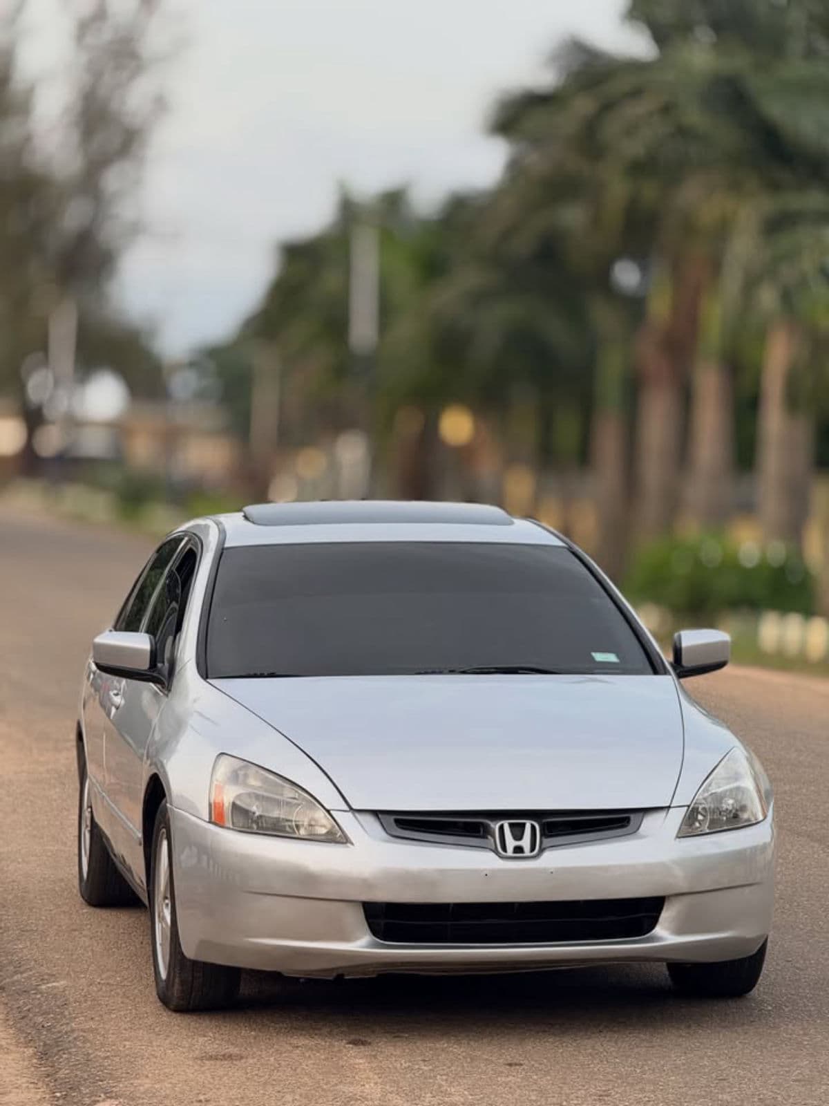 2004 Honda Accord Sedan — photo 2 of 5
