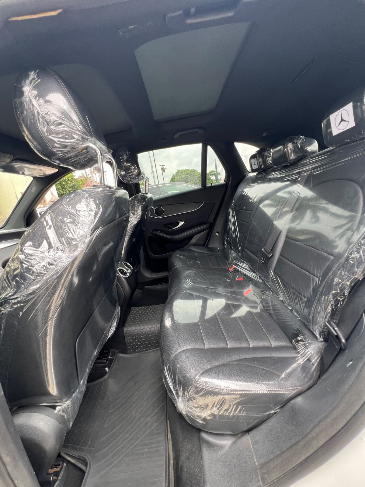 2018 Mercedes-Benz GLC SUV — photo 5 of 7