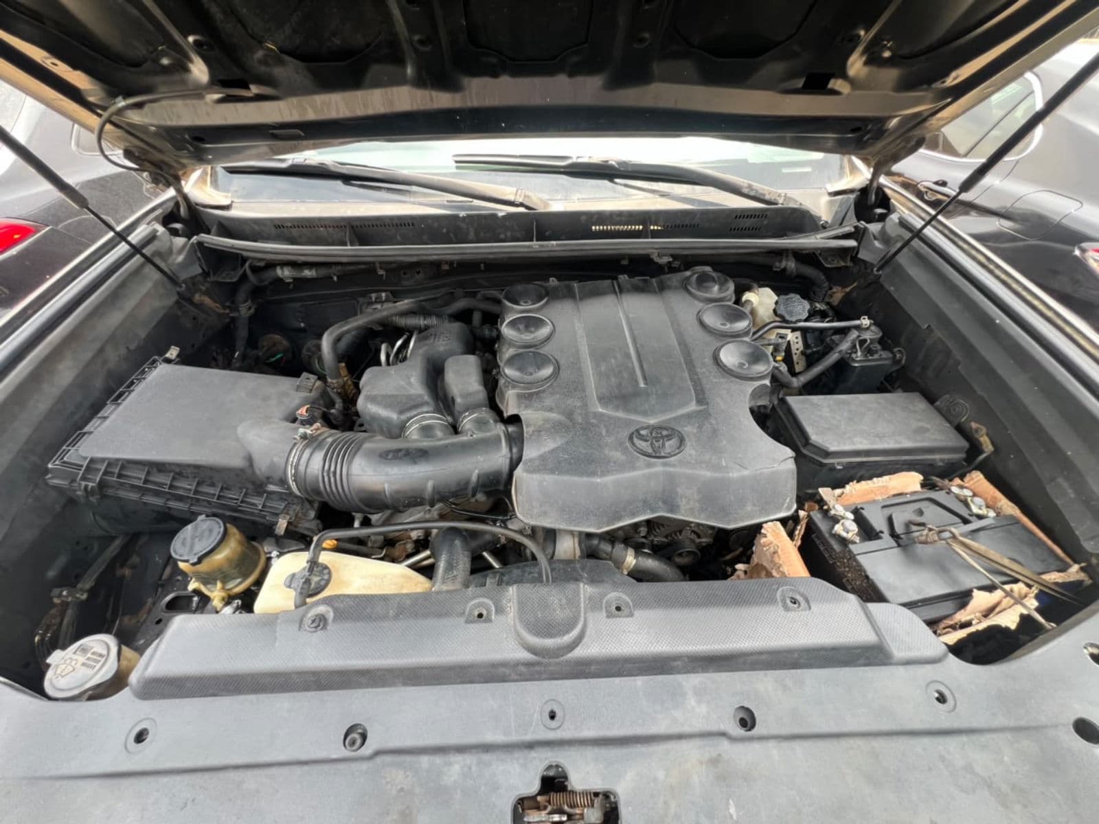 2016 Toyota Prado SUV — photo 7 of 7