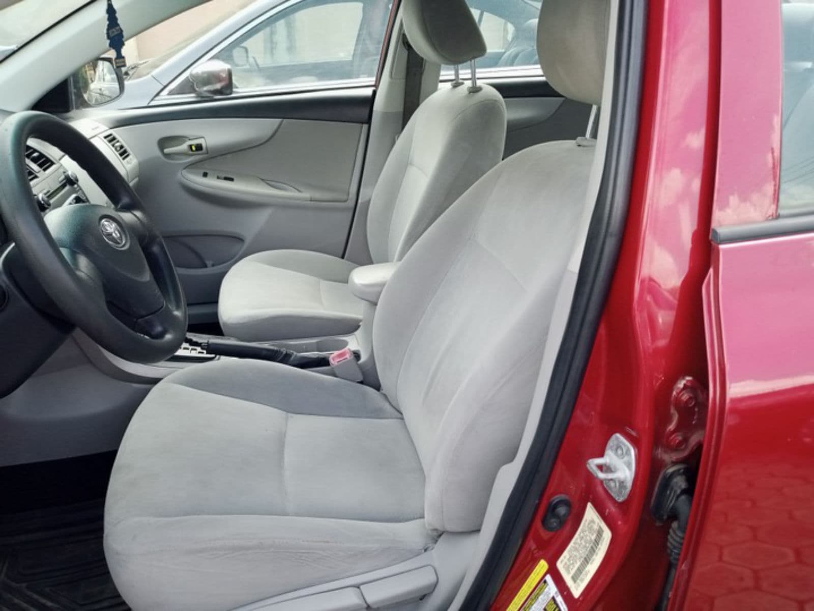 2012 Toyota Corolla Convertible — photo 6 of 8
