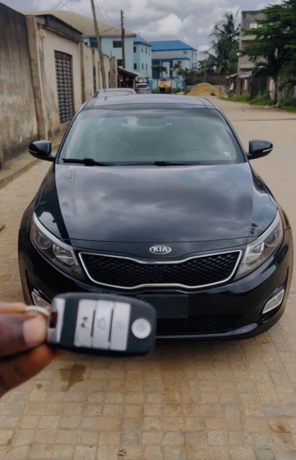 2015 Kia Optima Sedan — photo 2 of 11