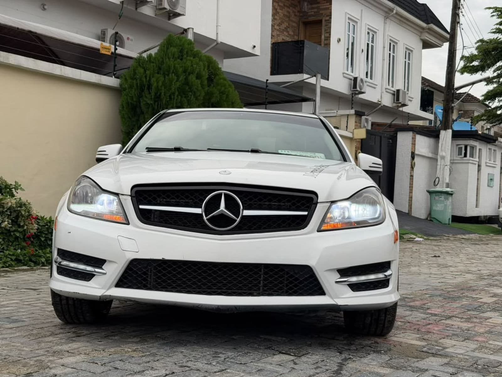 2014 Mercedes-Benz C Class Sedan — Nigerian Used for sale in Lagos