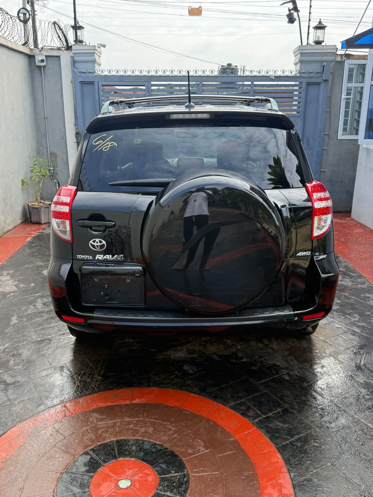 2010 Toyota RAV 4 SUV — photo 3 of 11