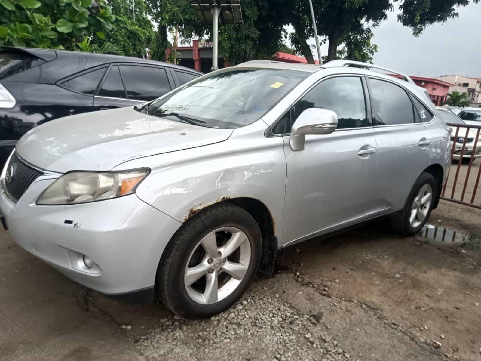 2010 Lexus RX SUV — photo 6 of 7