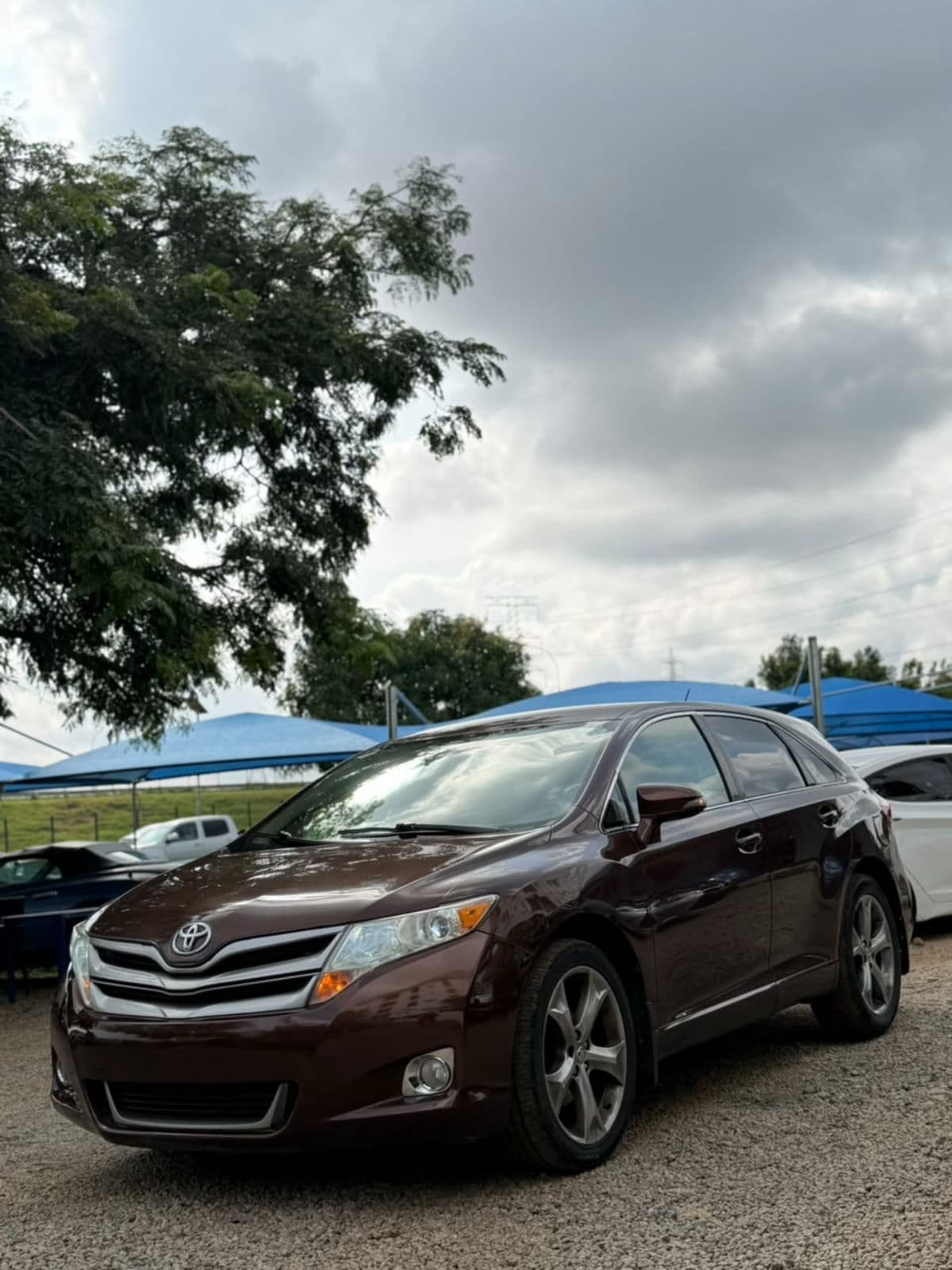 2013 Toyota Venza Sedan — photo 2 of 7