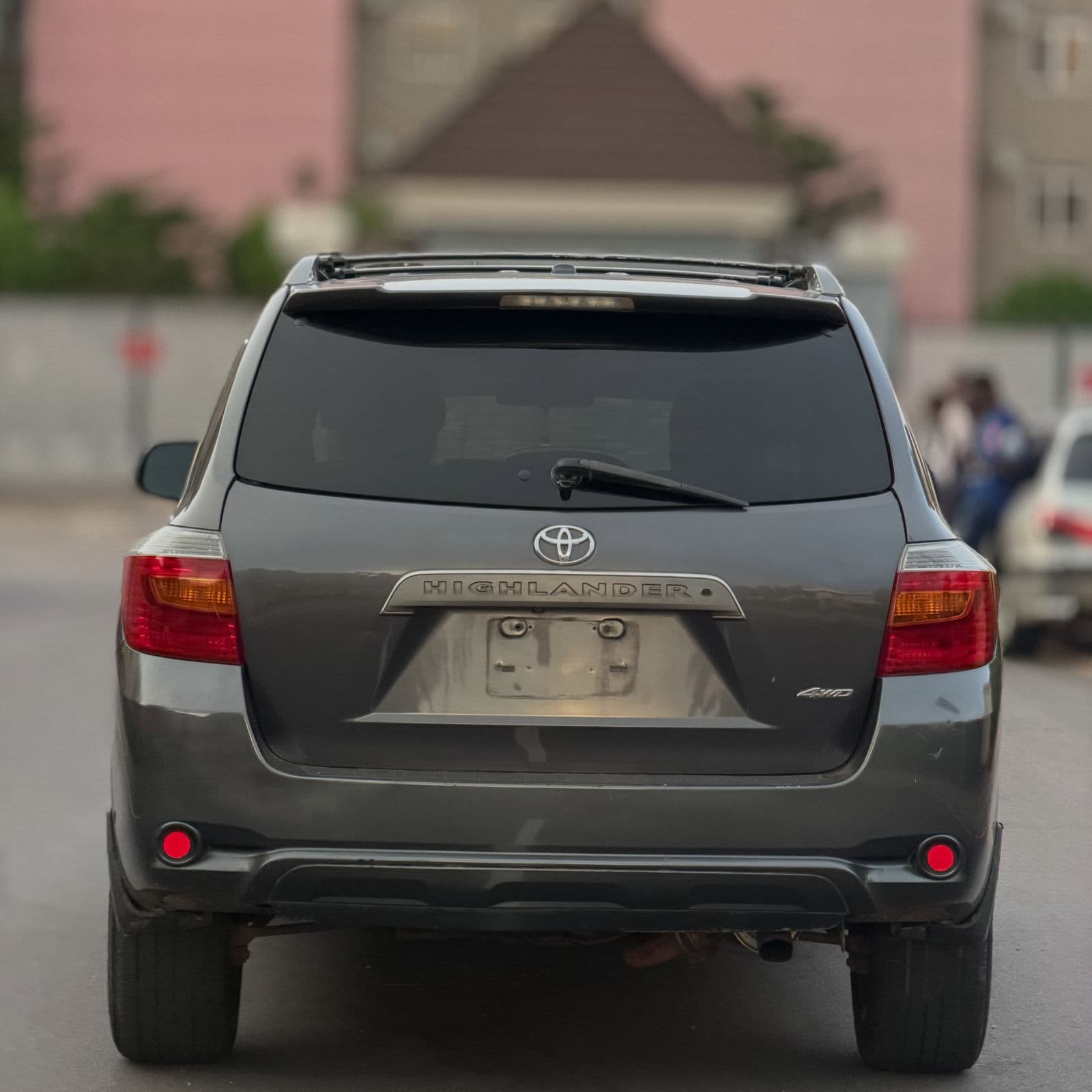 2010 Toyota Highlander SUV — photo 10 of 11