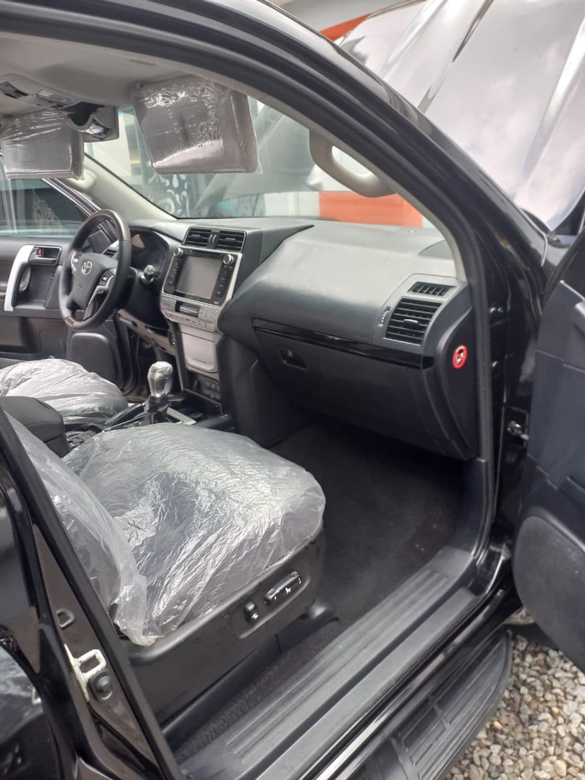 2020 Toyota Land Cruiser Prado SUV — photo 4 of 11