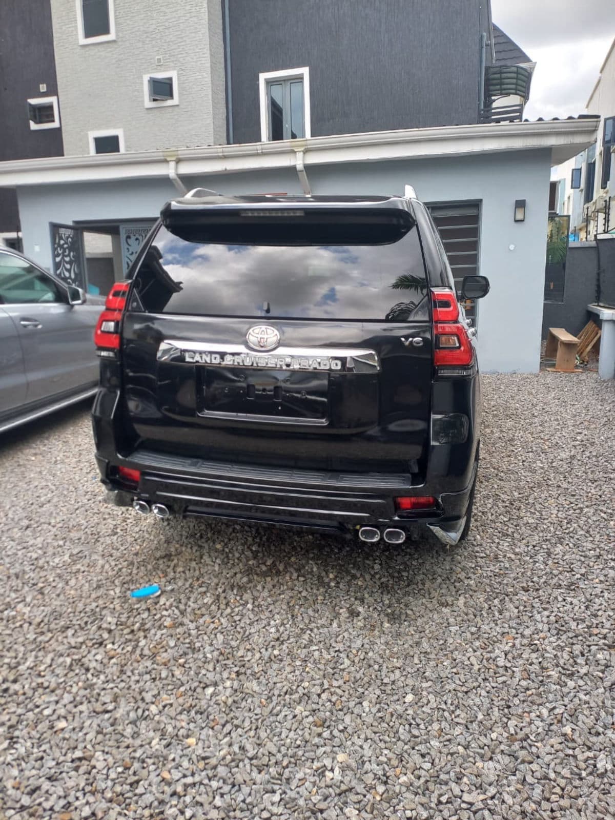 2020 Toyota Land Cruiser Prado SUV — photo 11 of 11