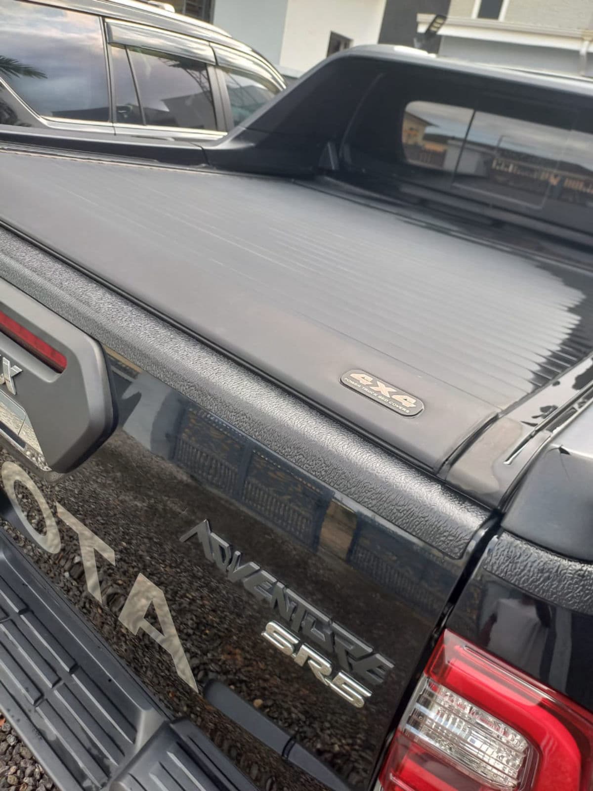 2022 Toyota HILUX Pickup — photo 6 of 10