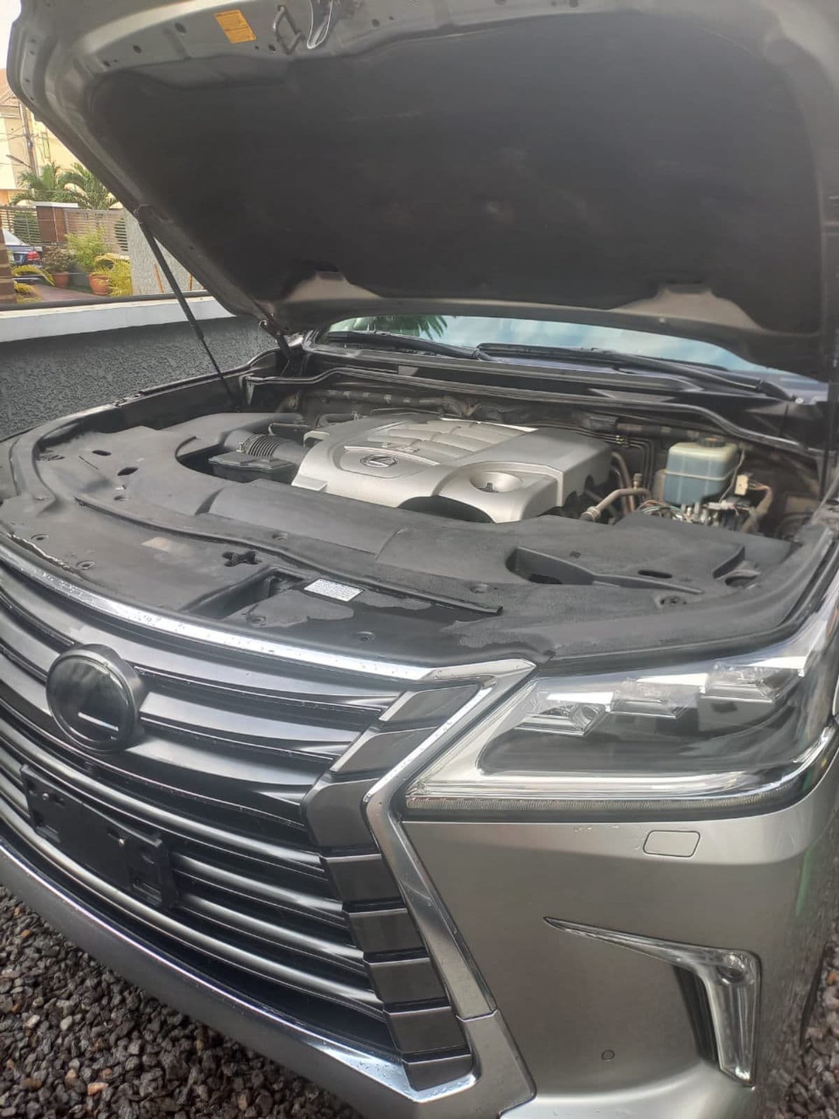2018 Lexus LX SUV — photo 7 of 11