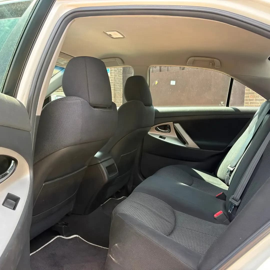 2010 Toyota Camry Sedan — photo 8 of 8