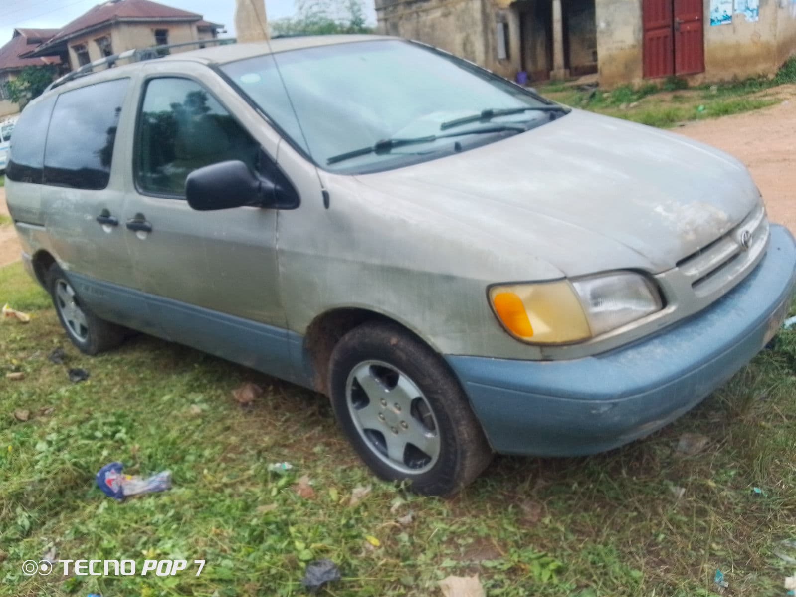 1999 Toyota Verso Van/Minivan — photo 3 of 7