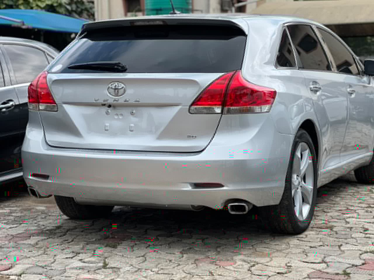 2010 Toyota Venza SUV — photo 6 of 7