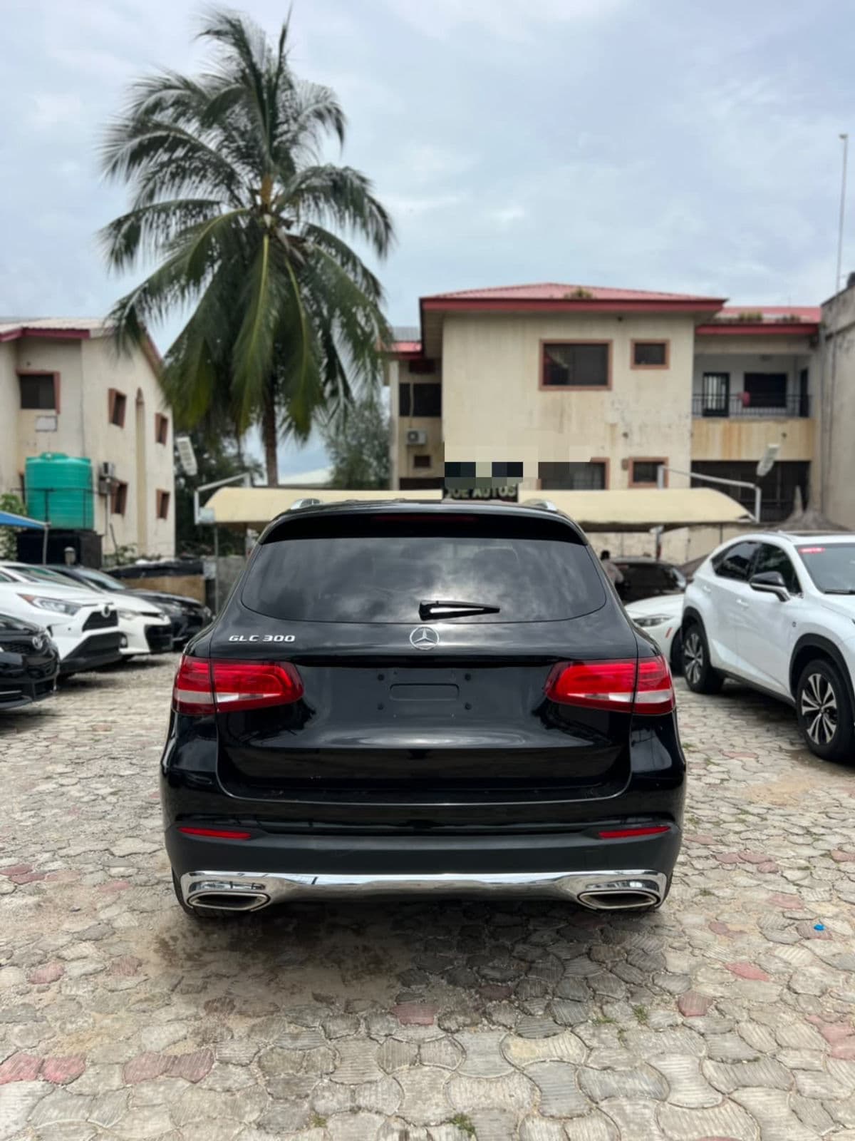 2017 Mercedes-Benz GLC SUV — photo 3 of 8