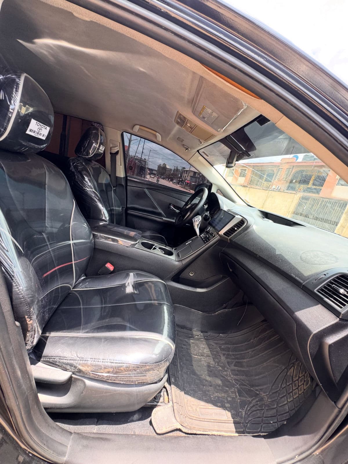 2013 Toyota Venza SUV — photo 7 of 11