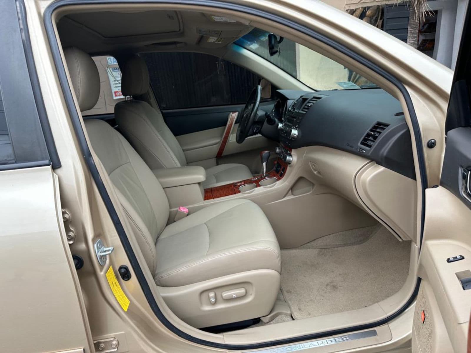 2008 Toyota Highlander SUV — photo 11 of 11