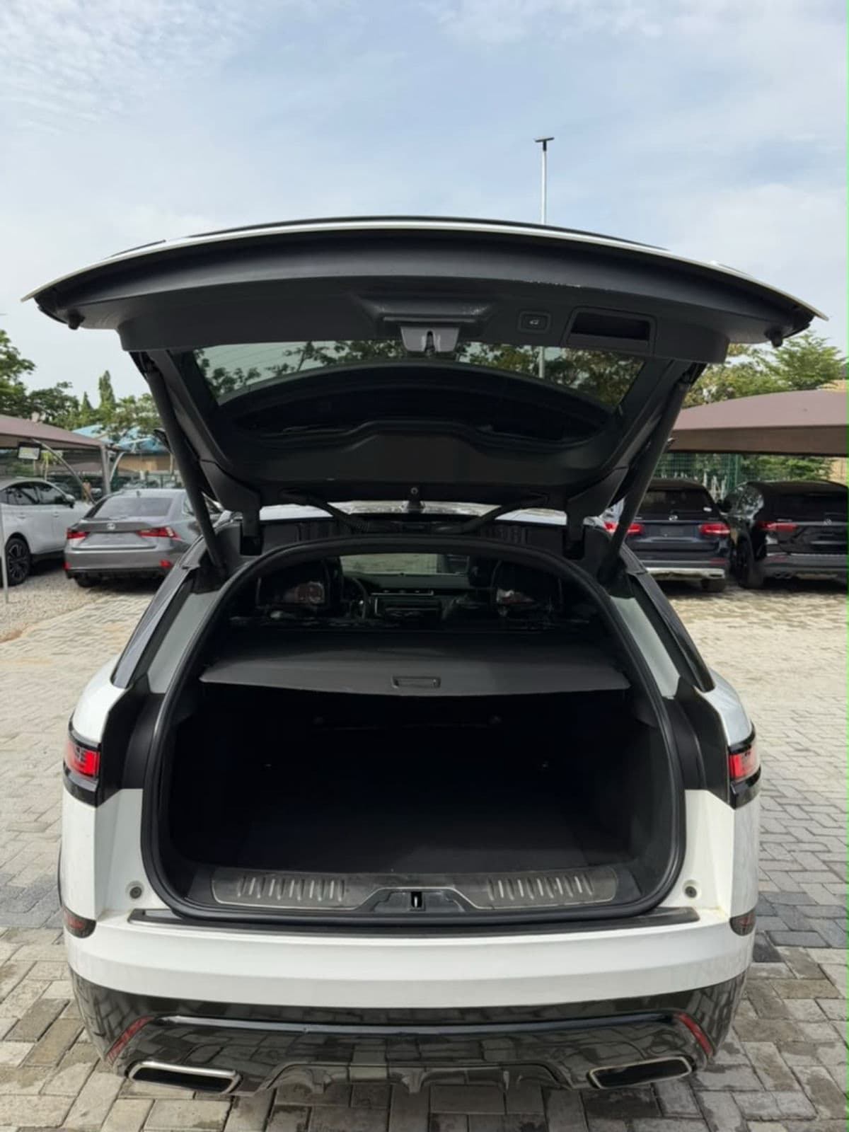 2019 Landrover Range Rover Velar SUV — photo 10 of 10