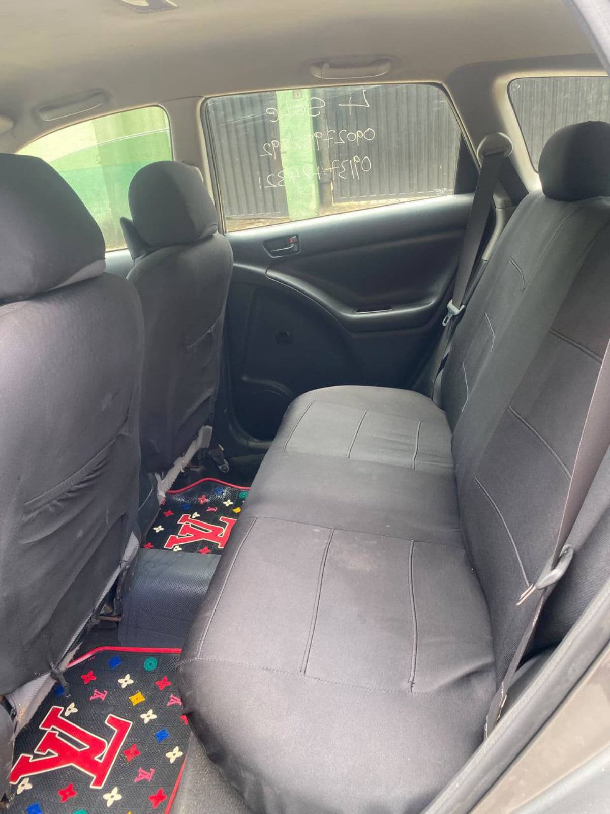 2006 Toyota Matrix Sedan — photo 4 of 10