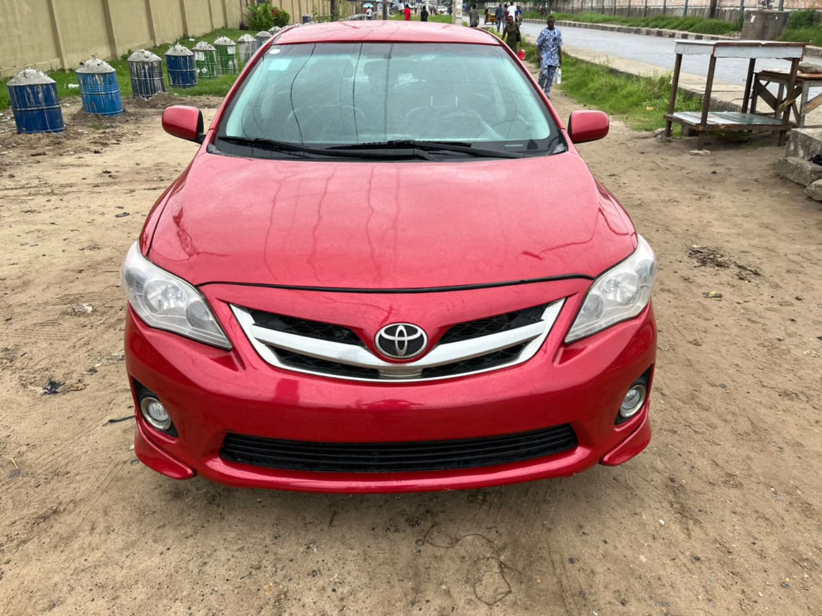 2010 Toyota Corolla Sedan — photo 2 of 9