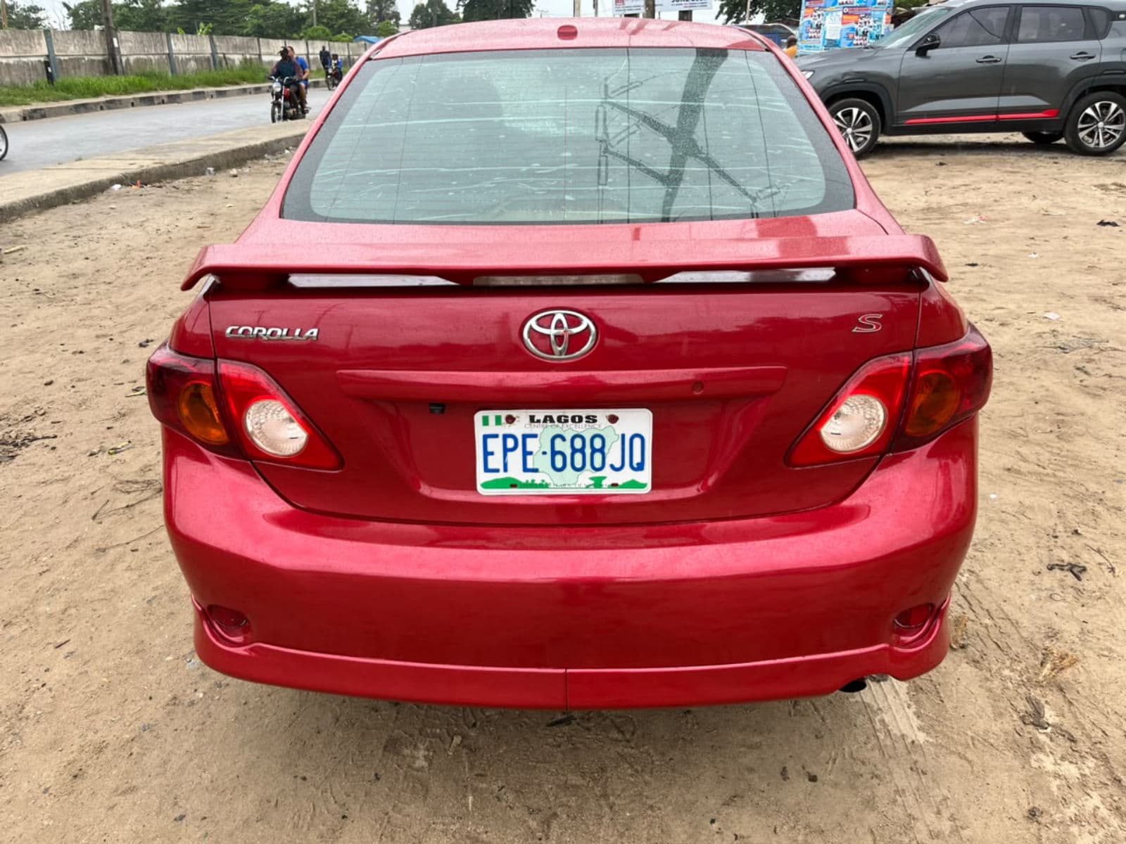 2010 Toyota Corolla Sedan — photo 9 of 9