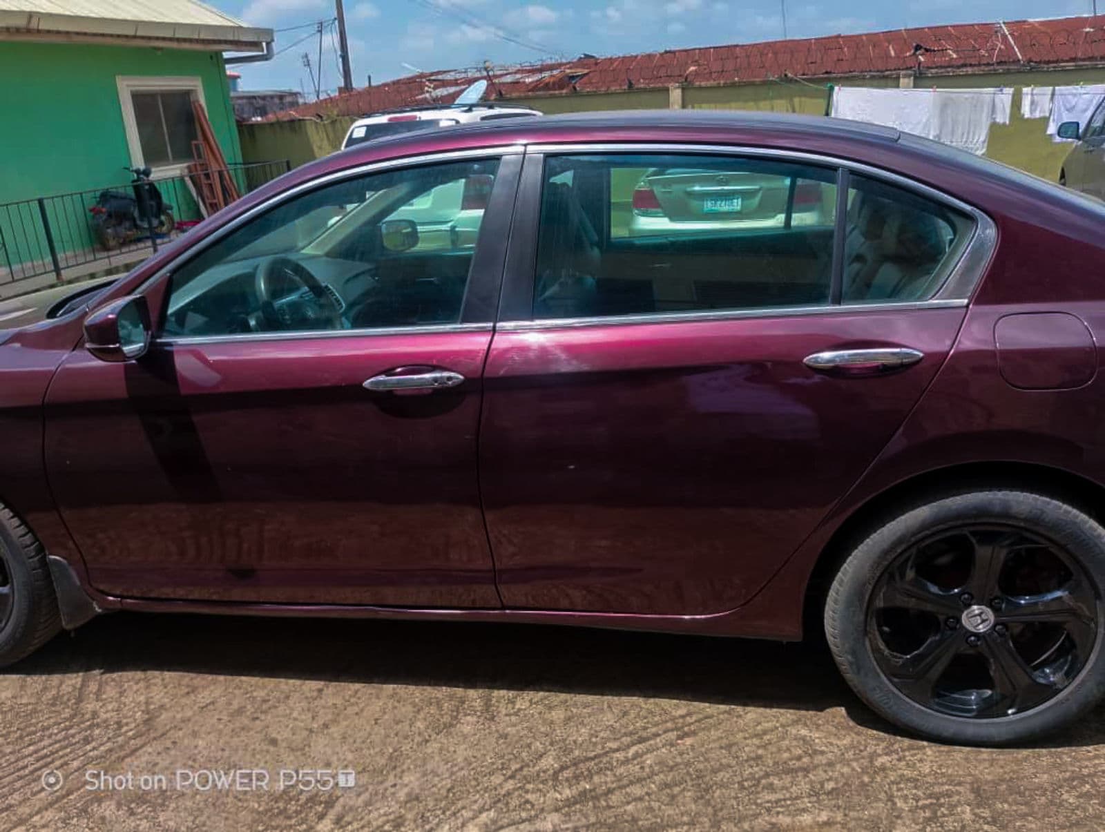 2017 Honda Accord Sedan — photo 4 of 10