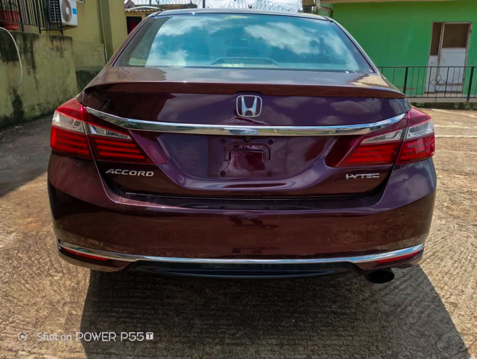 2017 Honda Accord Sedan — photo 7 of 10