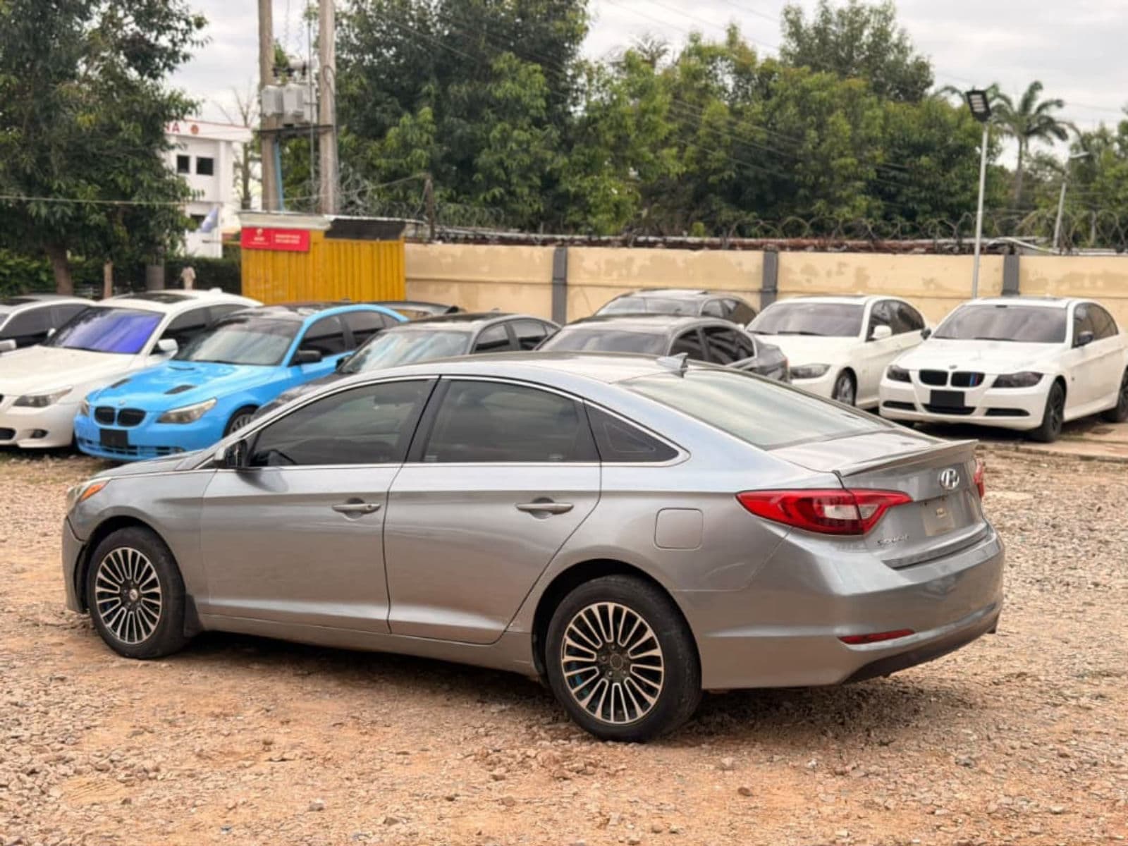 2015 Hyundai Sonata Sedan — photo 4 of 6