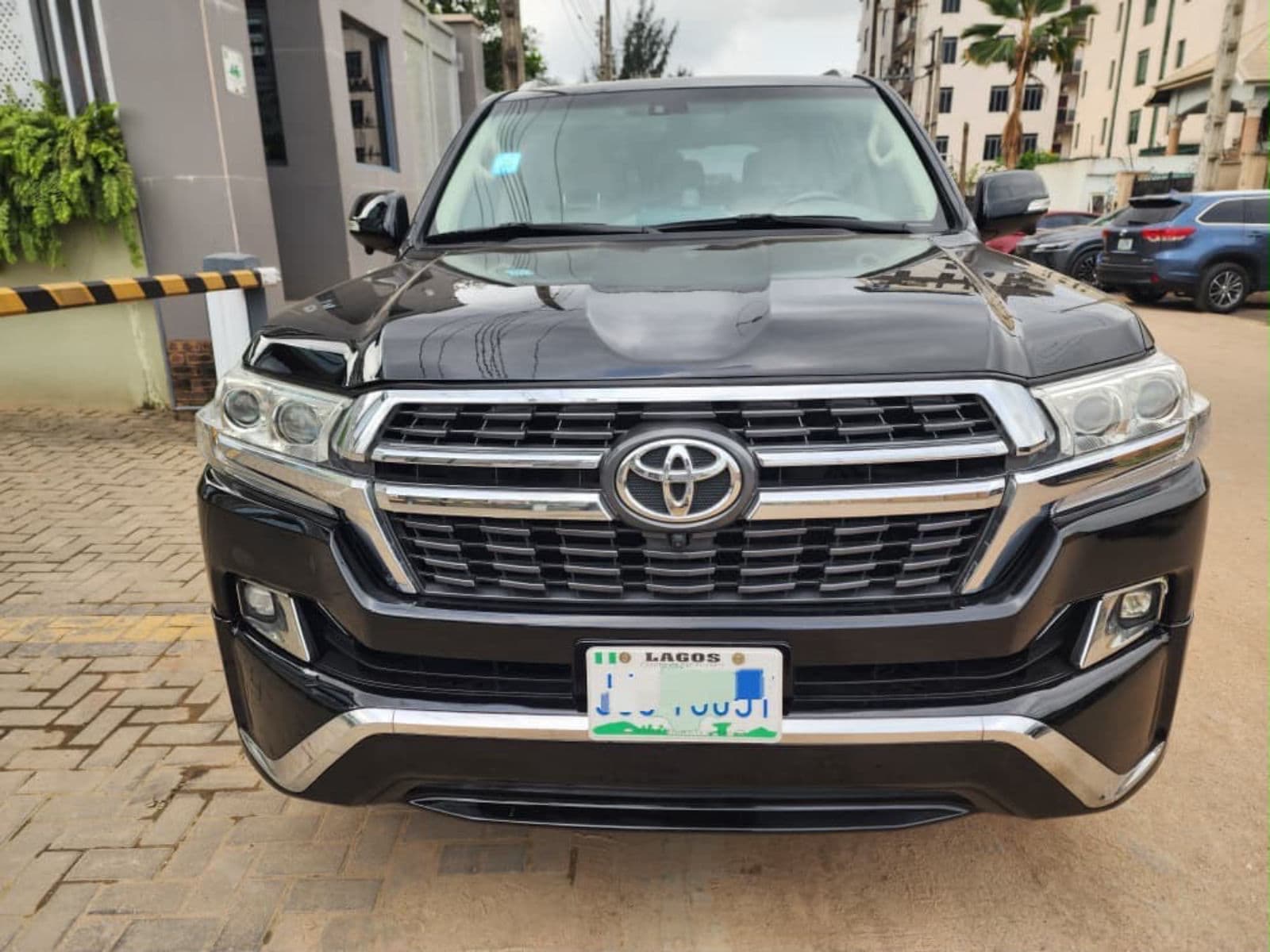 2019 Toyota Land Cruiser SUV — Nigerian Used for sale in Ikeja