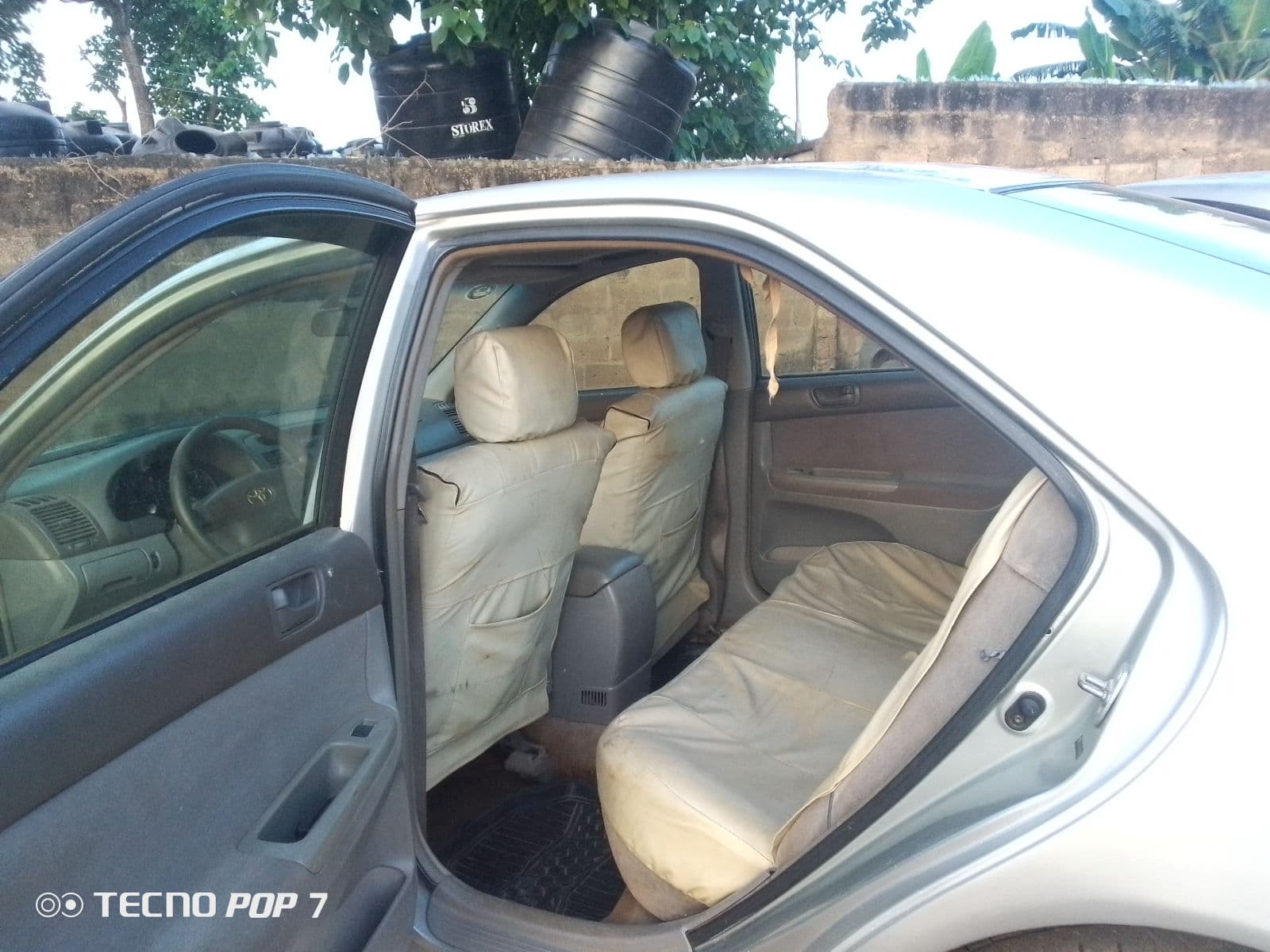 2004 Toyota Camry Sedan — photo 6 of 9