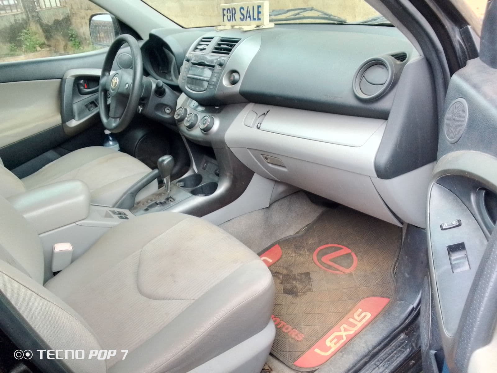 2010 Toyota RAV 4 SUV — photo 5 of 10
