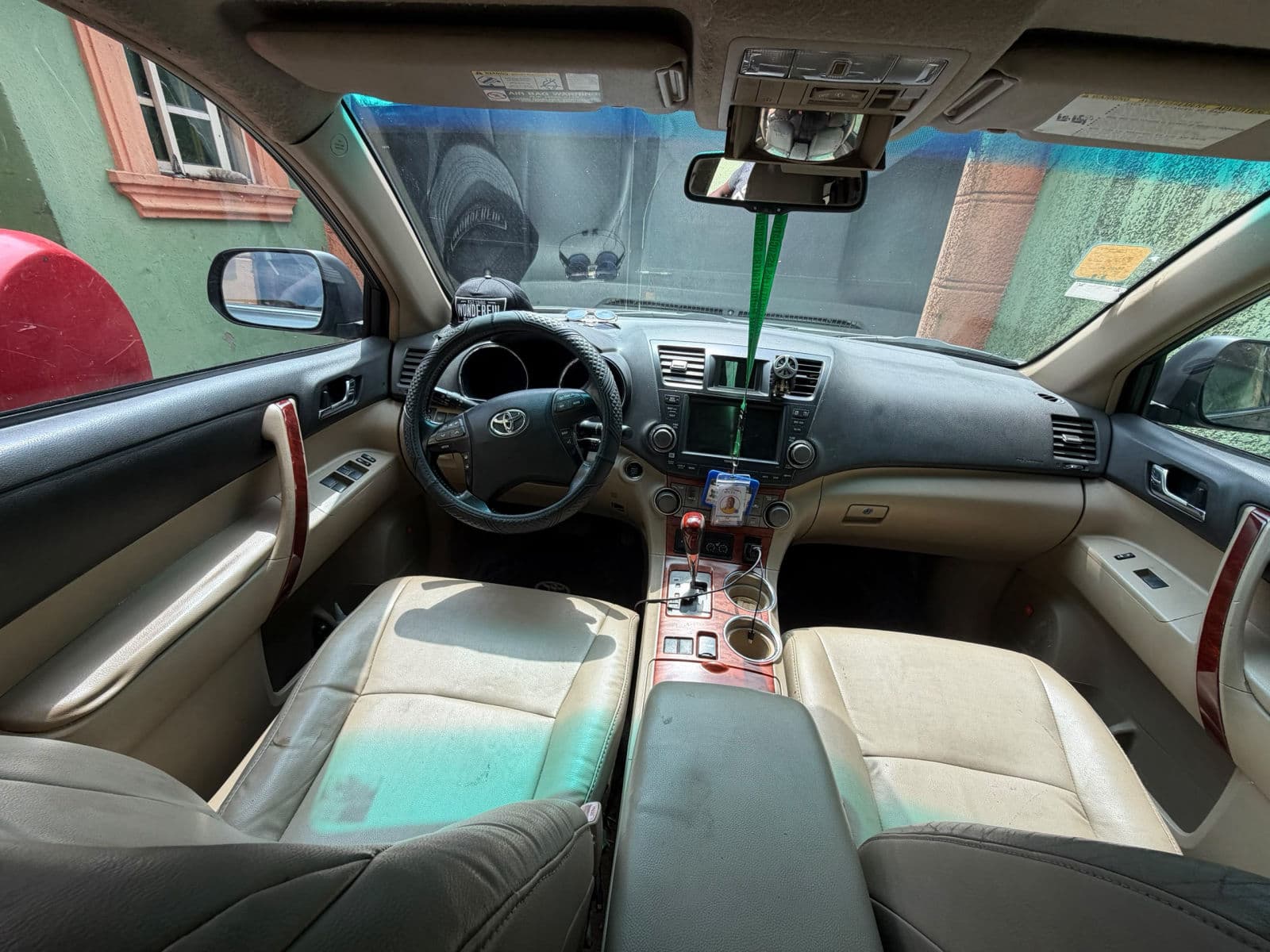 2009 Toyota Highlander SUV — photo 2 of 10