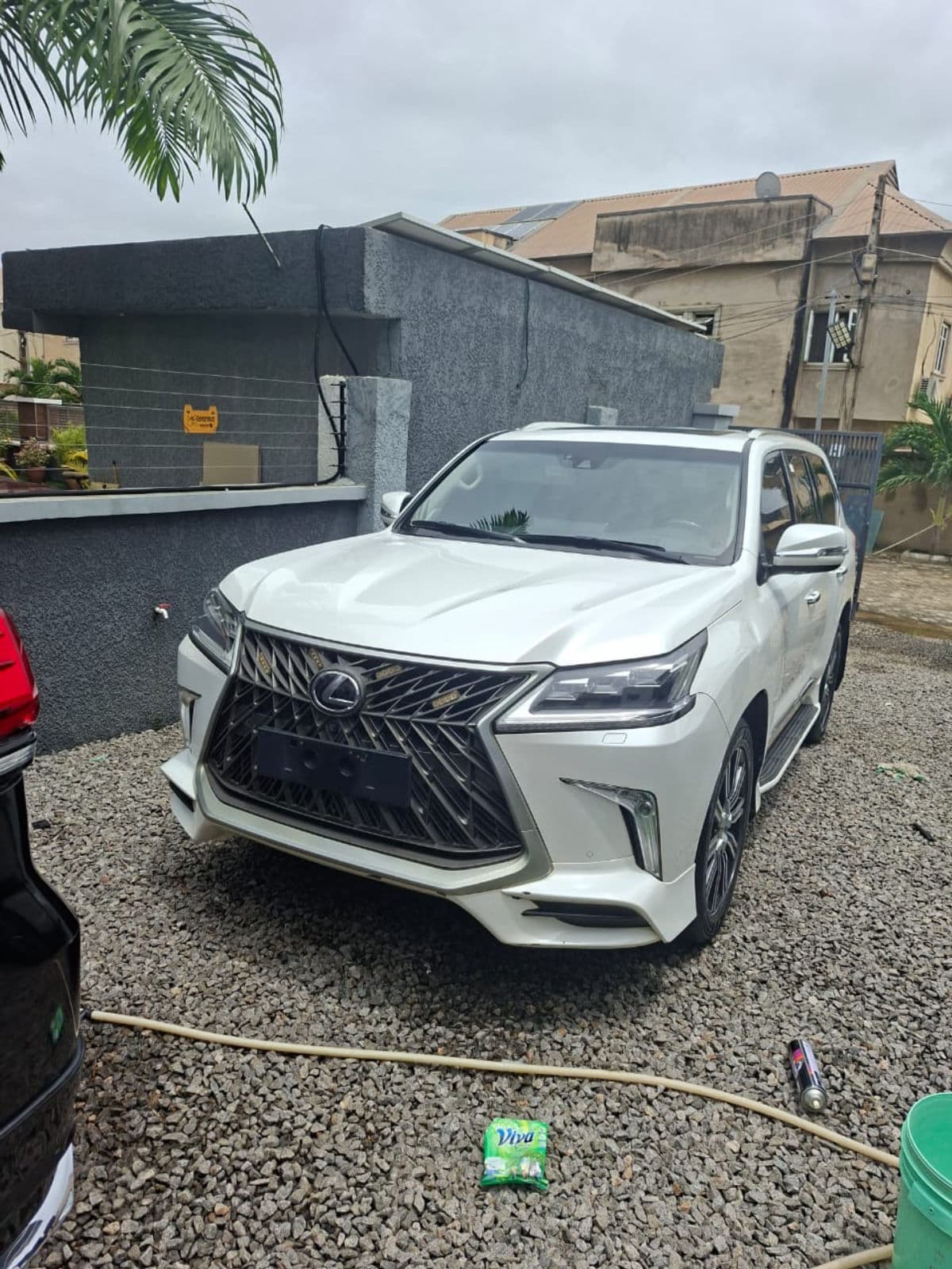 2020 Lexus LX SUV — Nigerian Used for sale in Ojodu Berger