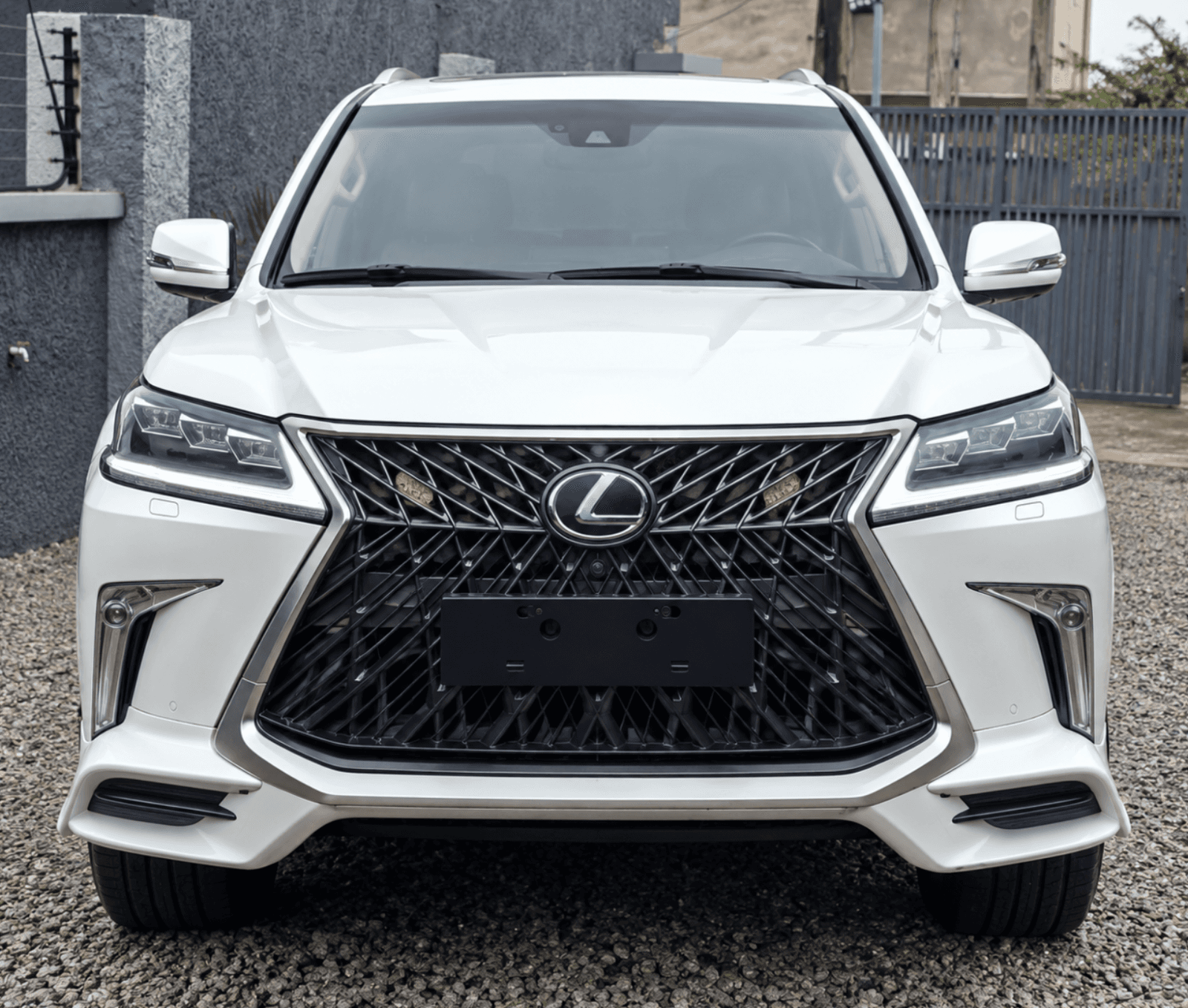 2020 Lexus LX SUV — Nigerian Used for sale in Ojodu Berger