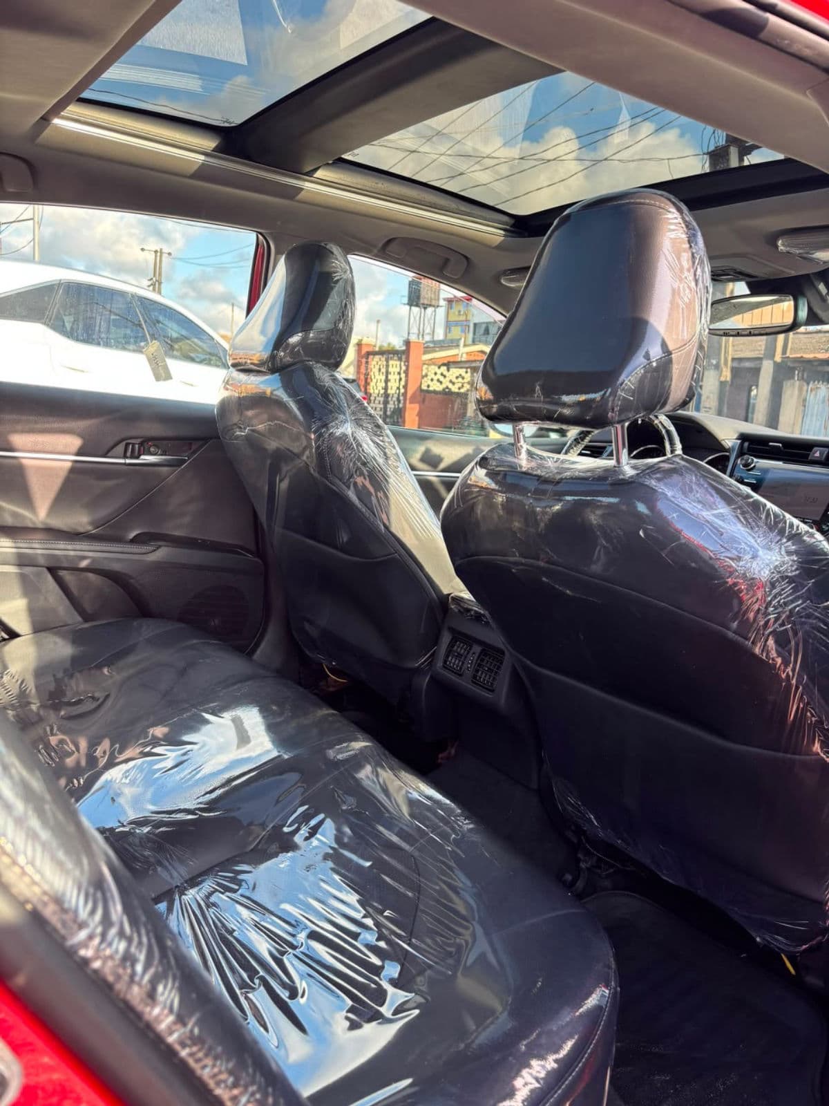 2021 Toyota Camry Sedan — photo 6 of 11