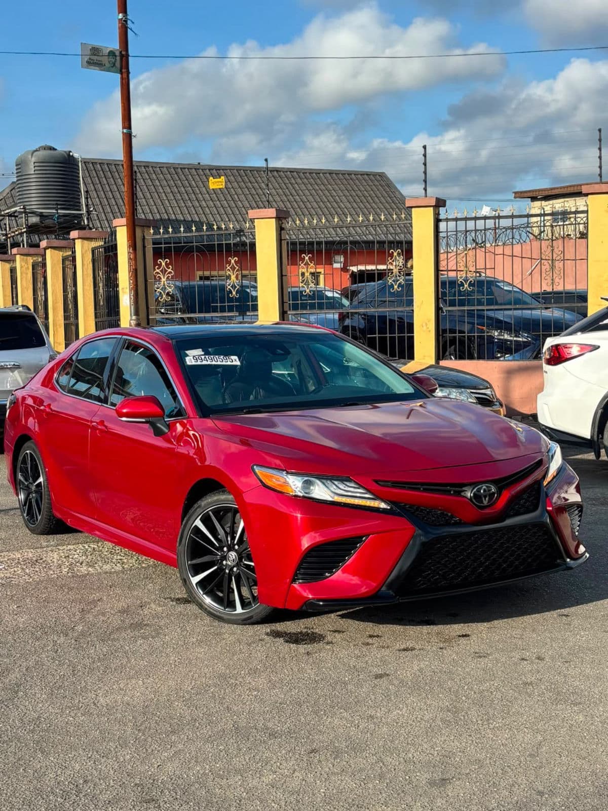 2021 Toyota Camry Sedan — photo 7 of 11