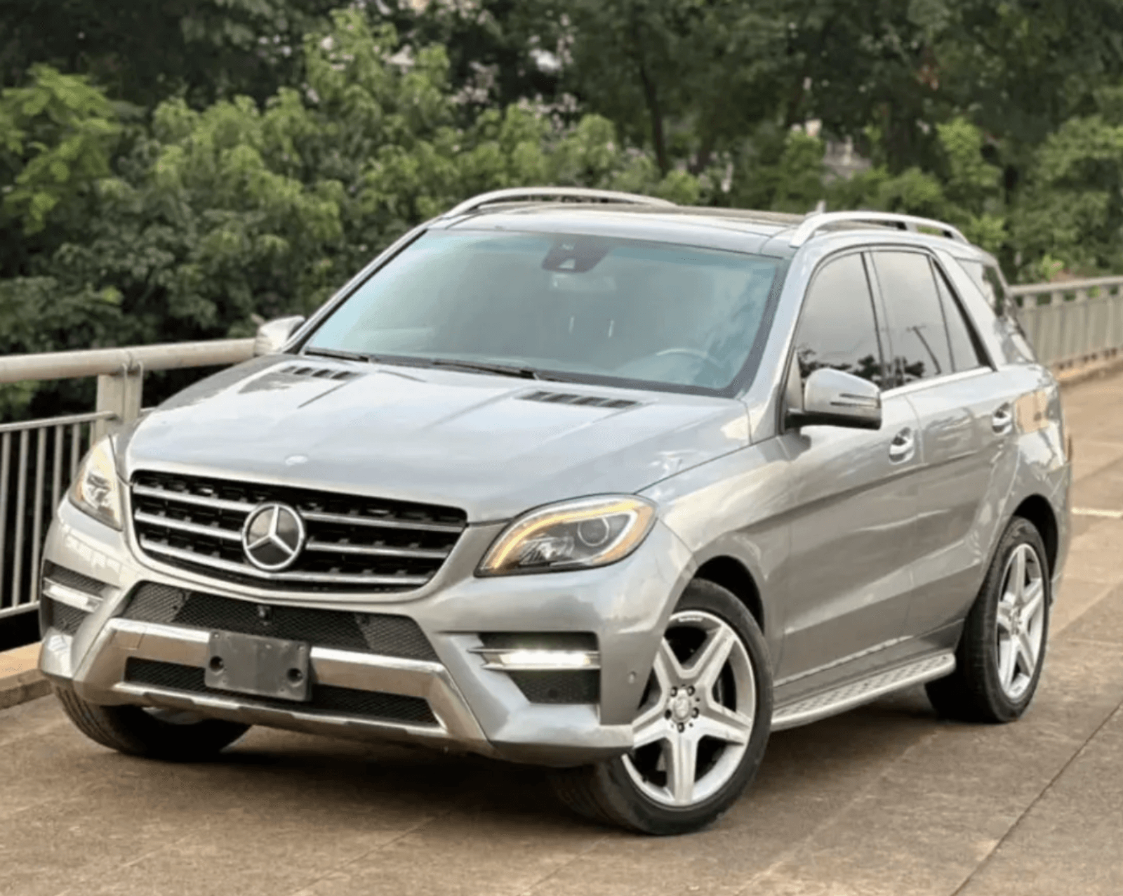 2015 Mercedes-Benz M Class SUV — photo 5 of 5