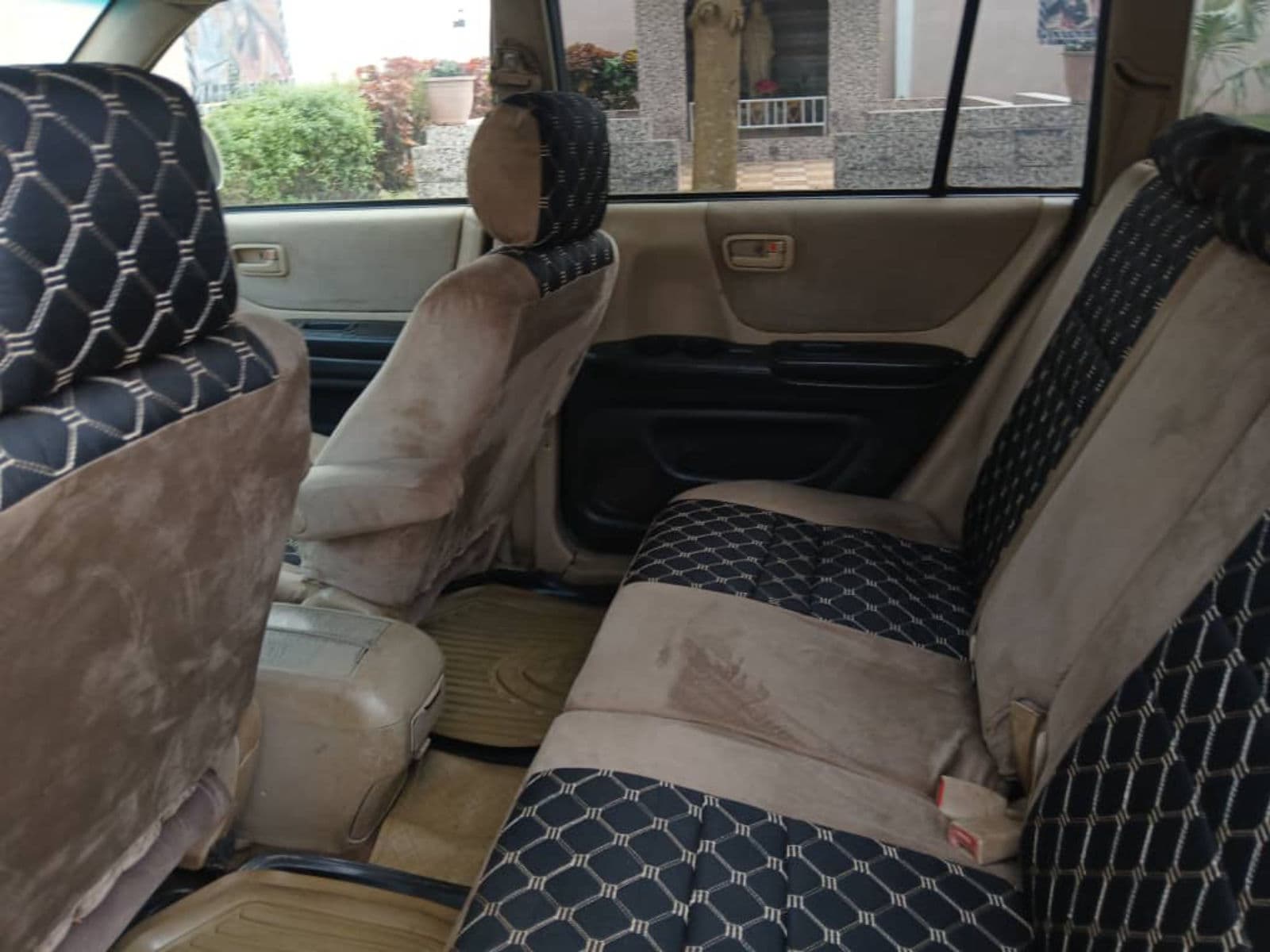 2005 Toyota Highlander SUV — photo 6 of 7