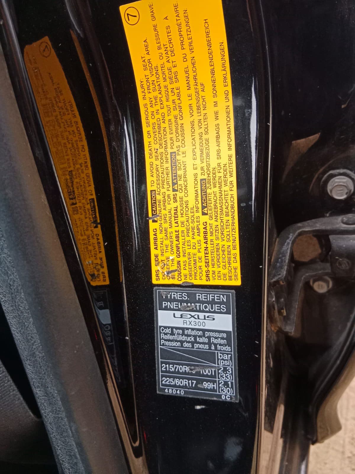 2003 Lexus RX SUV — photo 8 of 10