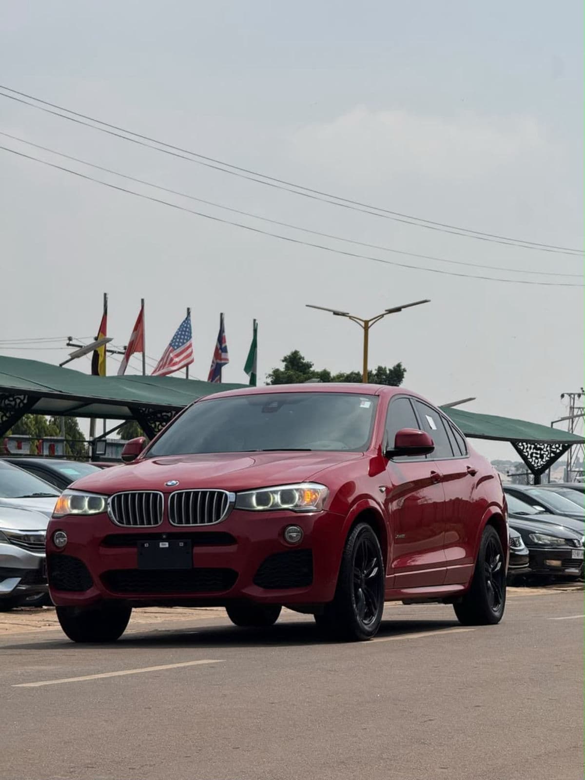 2016 BMW X4 Coupe — photo 2 of 9