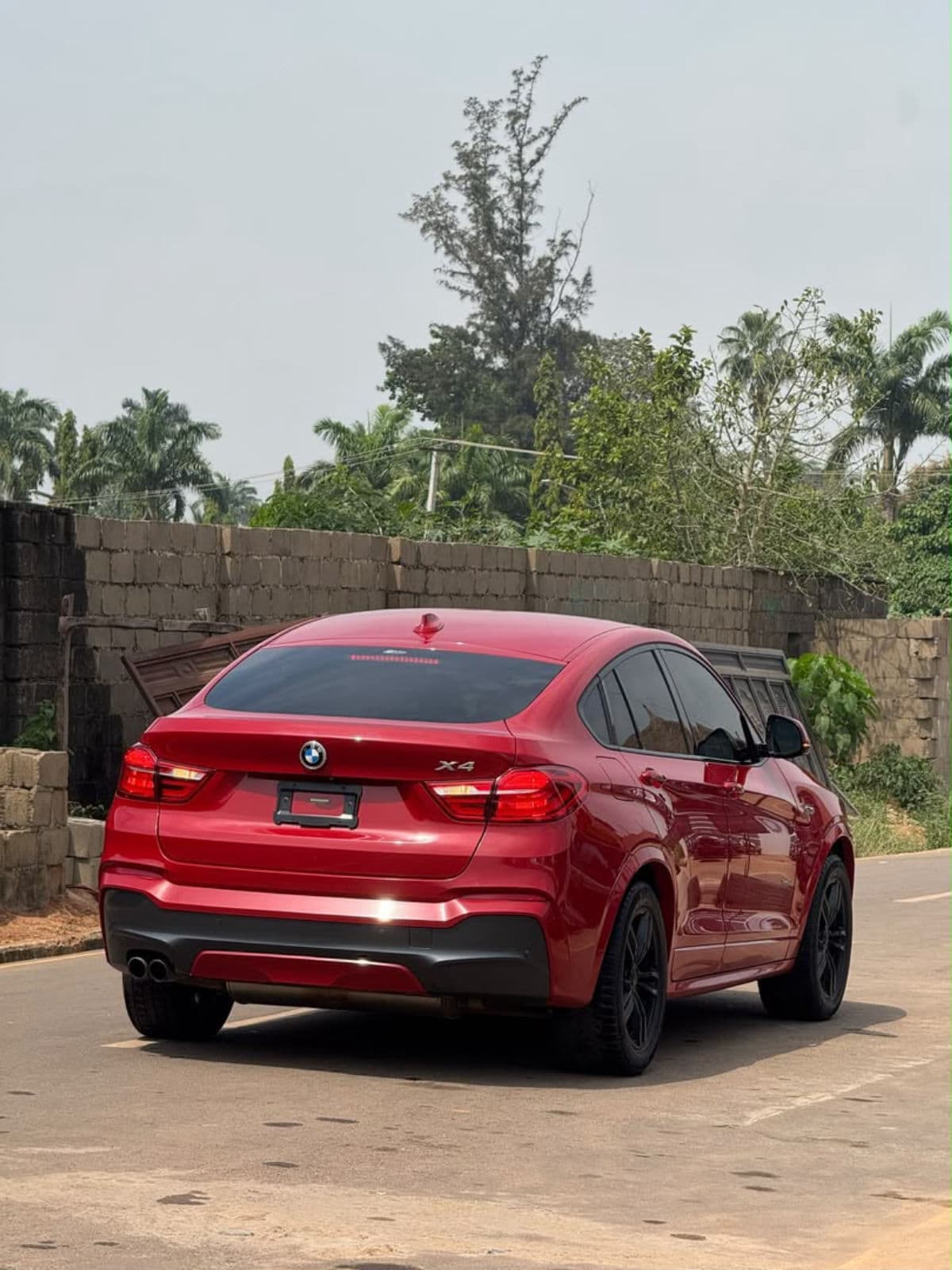 2016 BMW X4 Coupe — photo 7 of 9