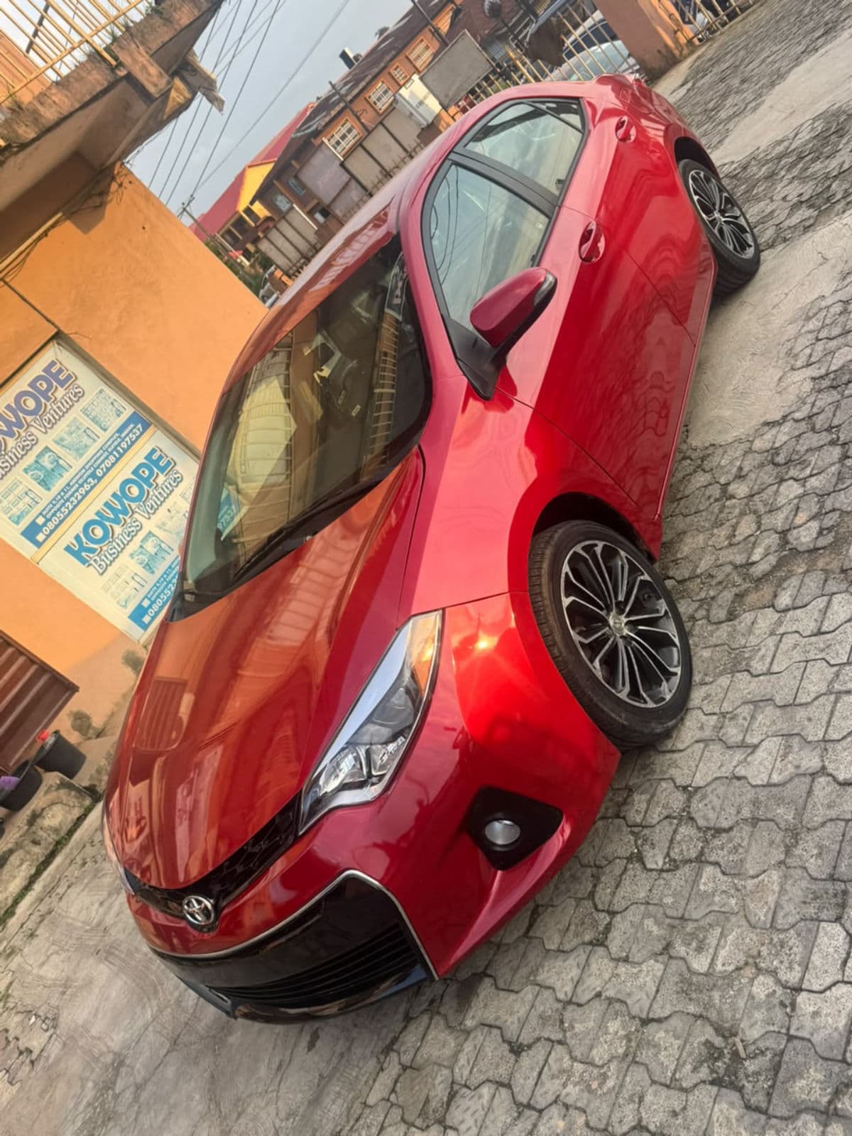 2014 Toyota Corolla Sedan — photo 3 of 11