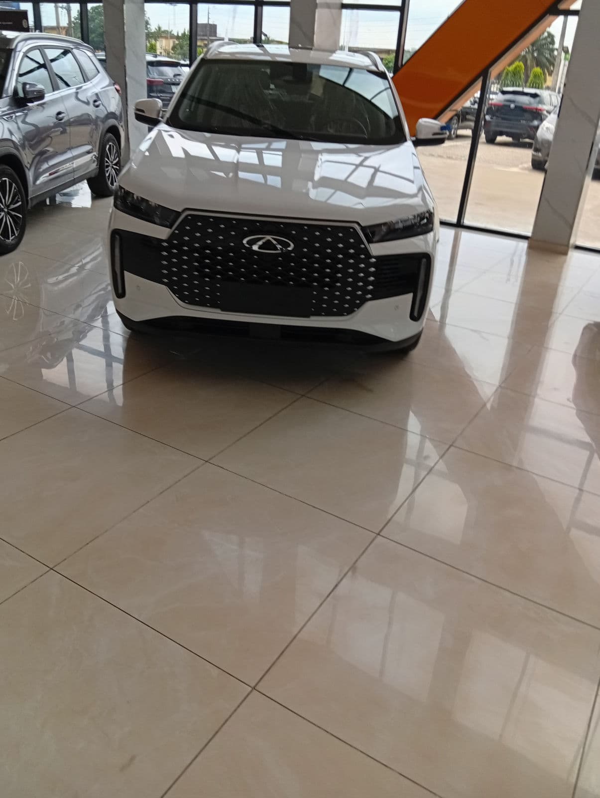 2025 Chery Tiggo SUV — photo 2 of 6