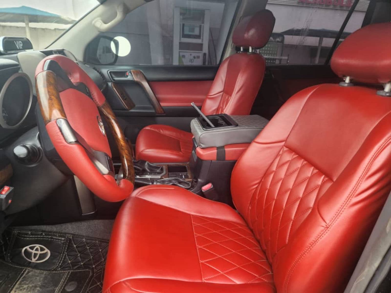 2013 Toyota Land Cruiser Prado SUV — photo 3 of 9