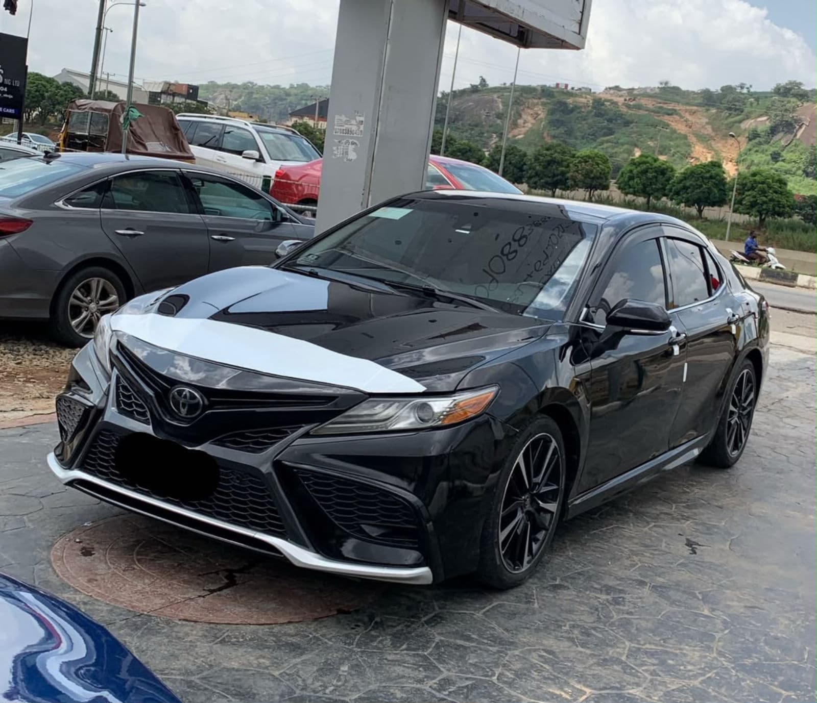 2019 Toyota Camry Sedan — Nigerian Used for sale in Abuja