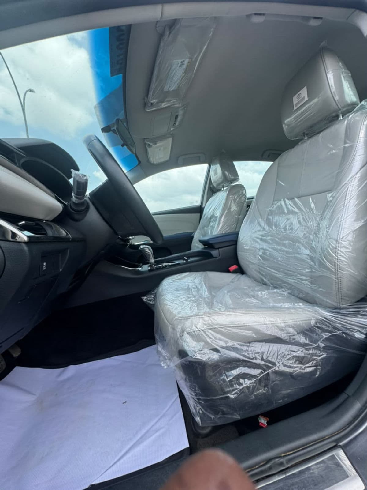 2014 Toyota Avanza Sedan — photo 7 of 11